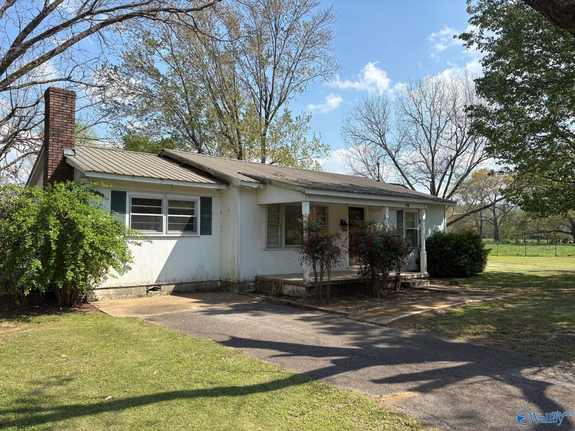 619 Clemons Road — photo