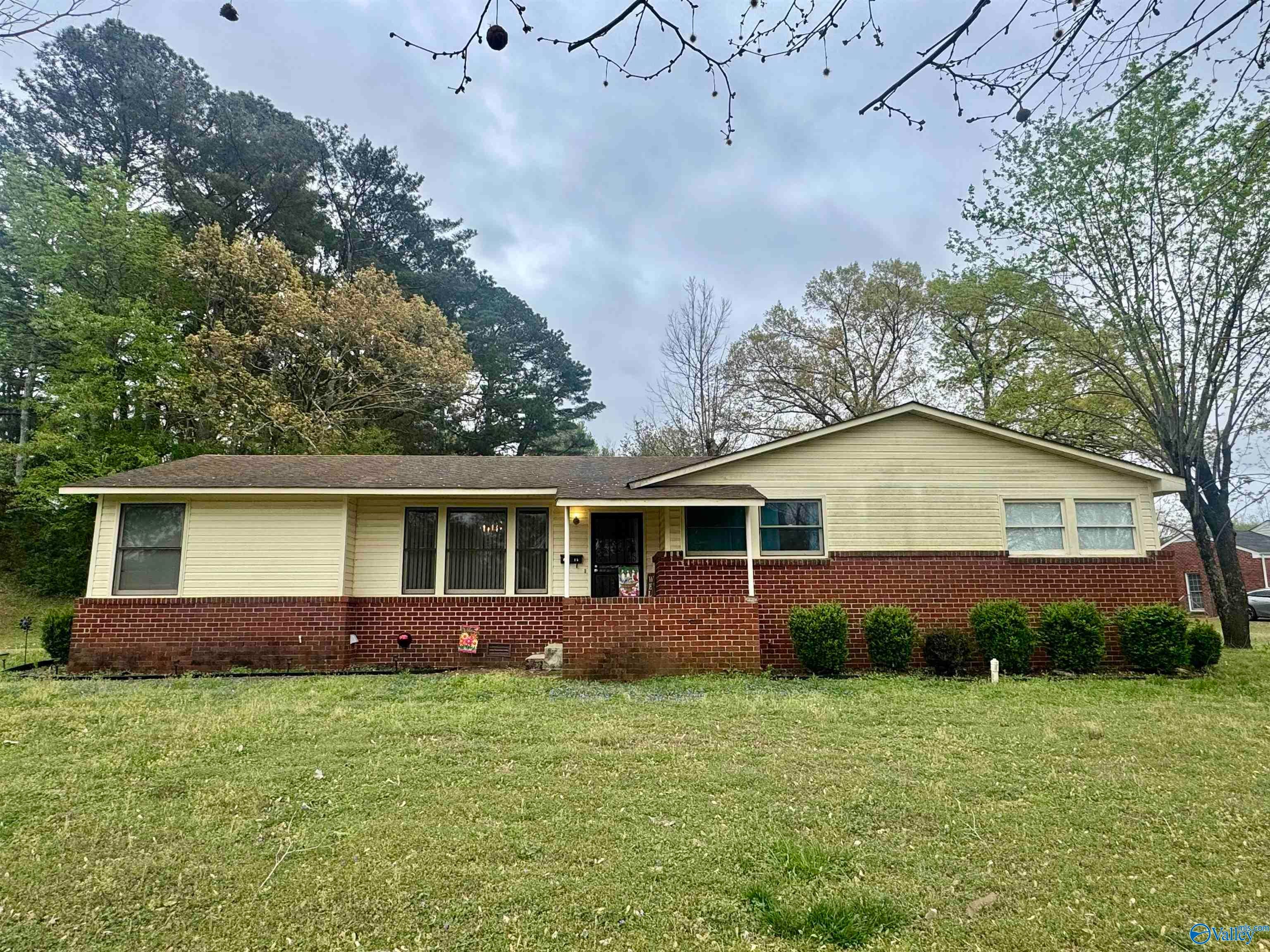2115 NW Lynn Road — photo