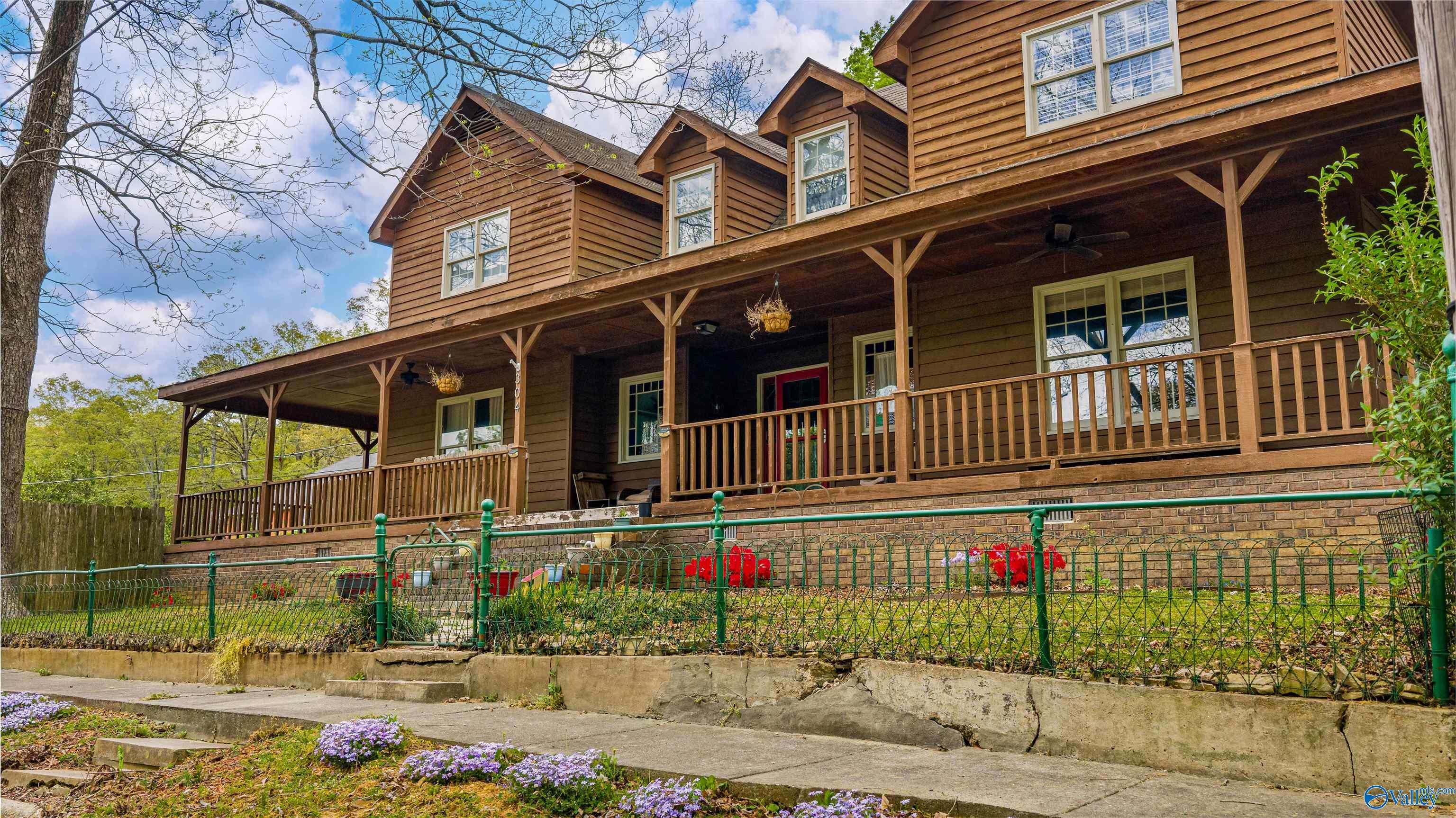 304 Forest Avenue SW — photo