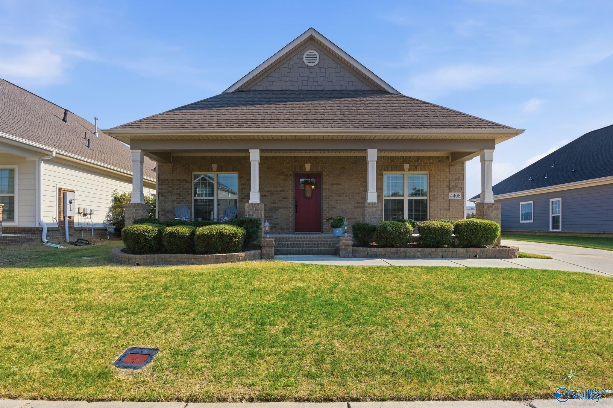 4406 Lake Willow Blvd SE — photo