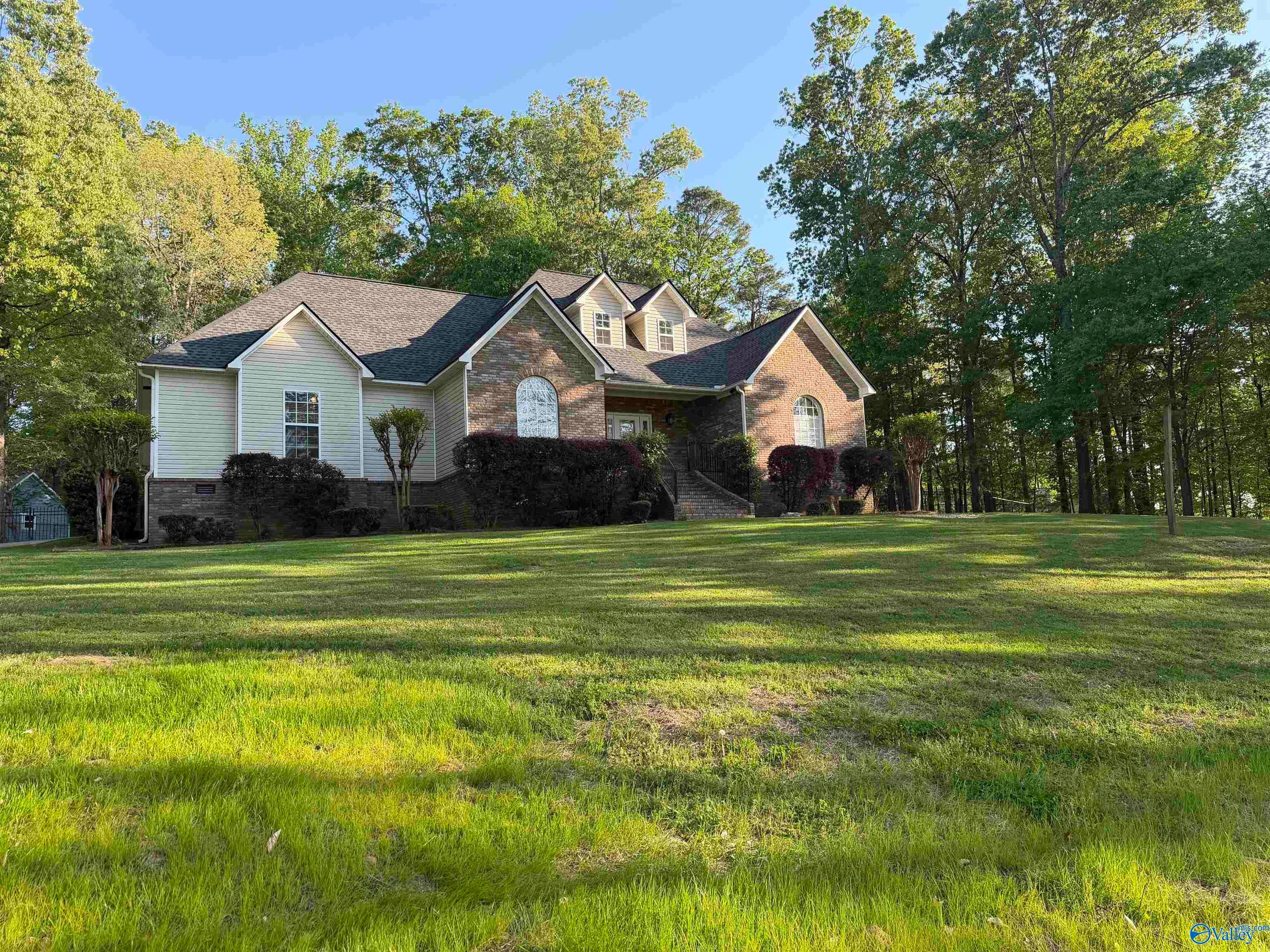 3553 Creek Path Road — photo