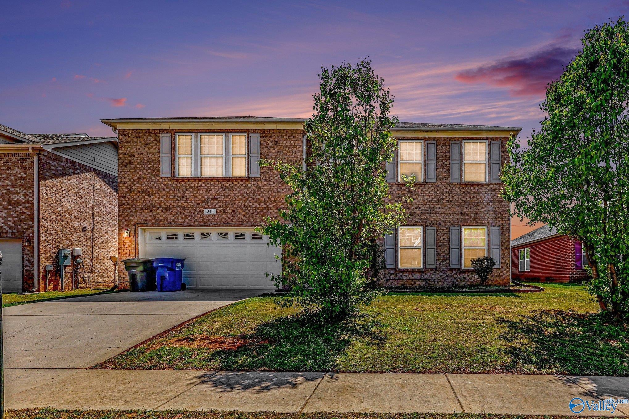 211 Ivyleaf Drive — photo