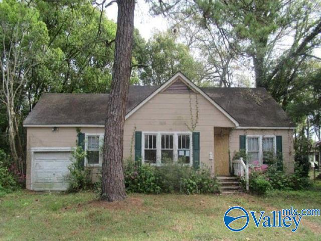 320 Snyder Drive — photo