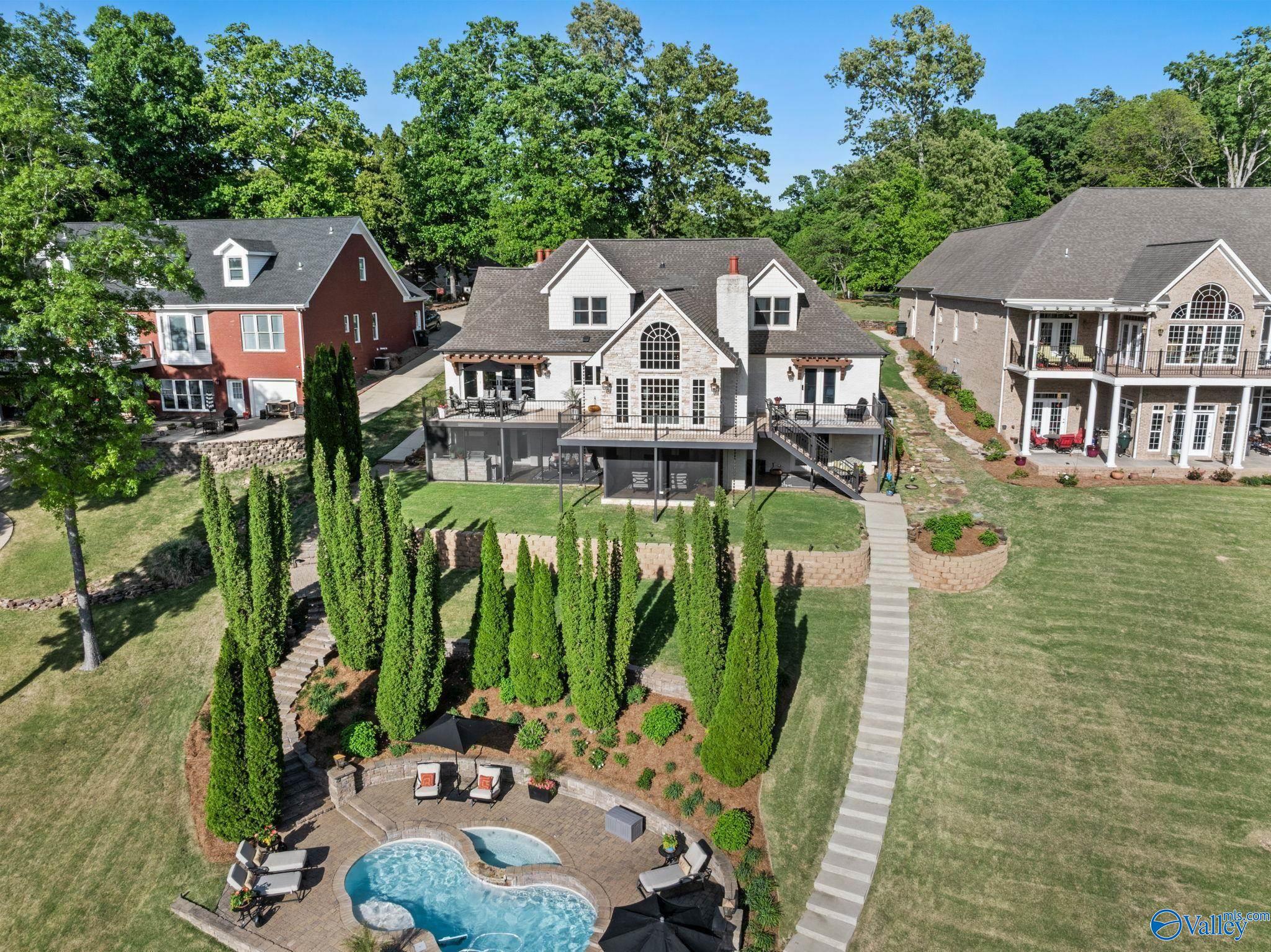 605 Hunter Point Cove — photo