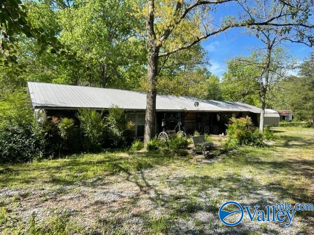 Home in Crossville, AL 35962 — photo 2