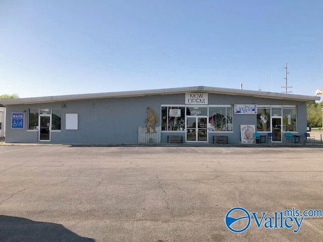 7917 Highway 72 West — photo