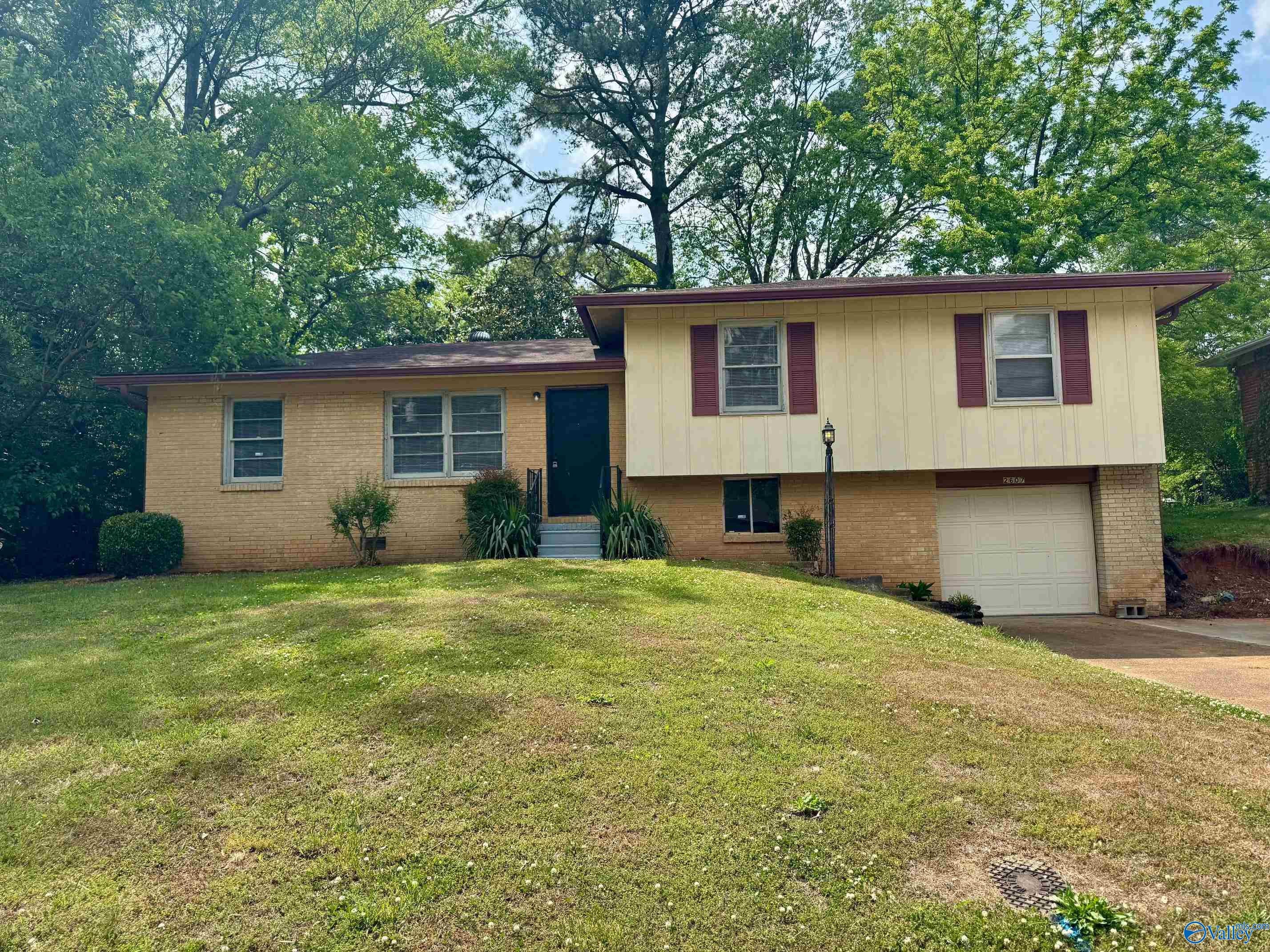 2607 Rockwell Road NW — photo