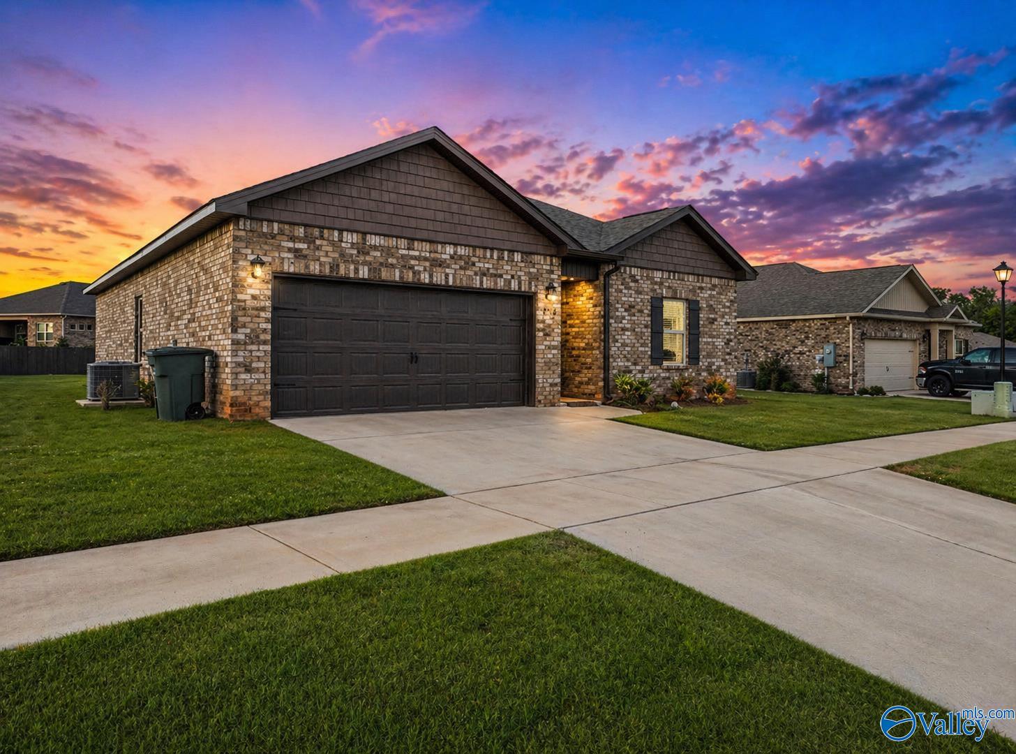 6578 Moon Crest Lane NW — photo