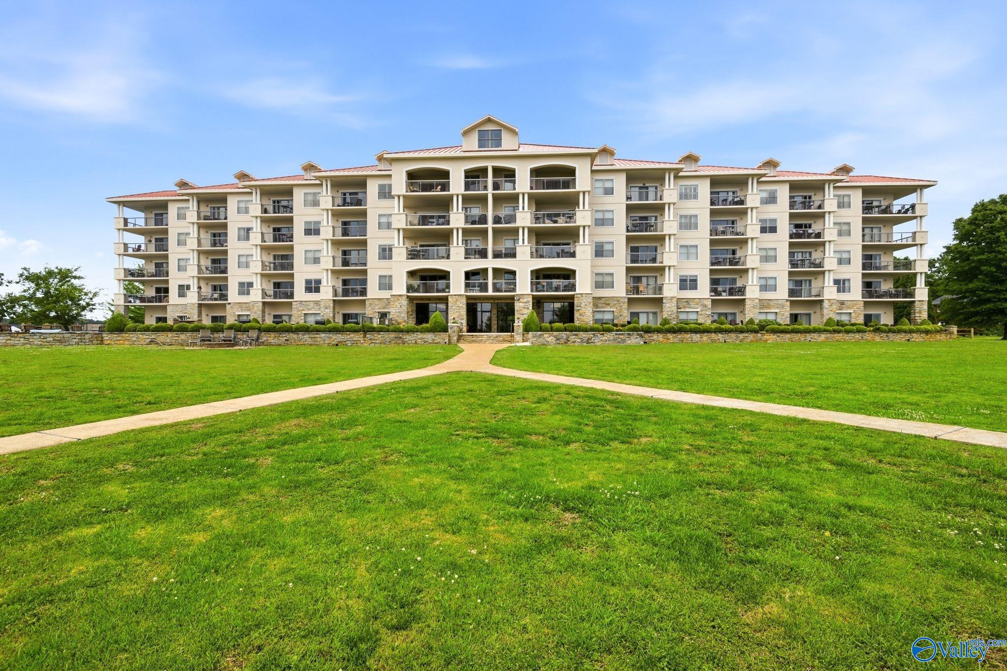 12100 Two Rivers Drive #2 B2-2, Athens, AL 35611