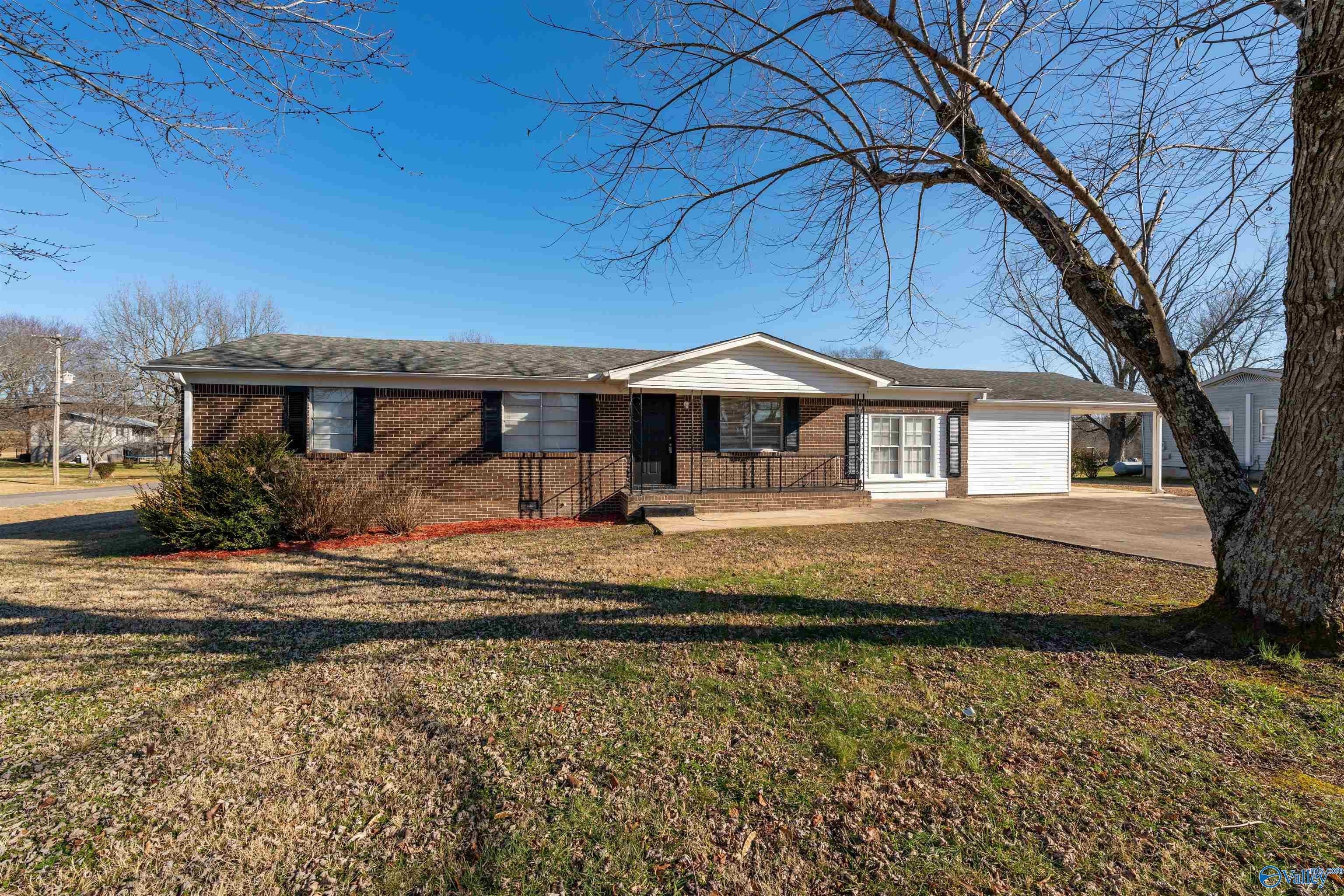 13728 Dart Circle — photo