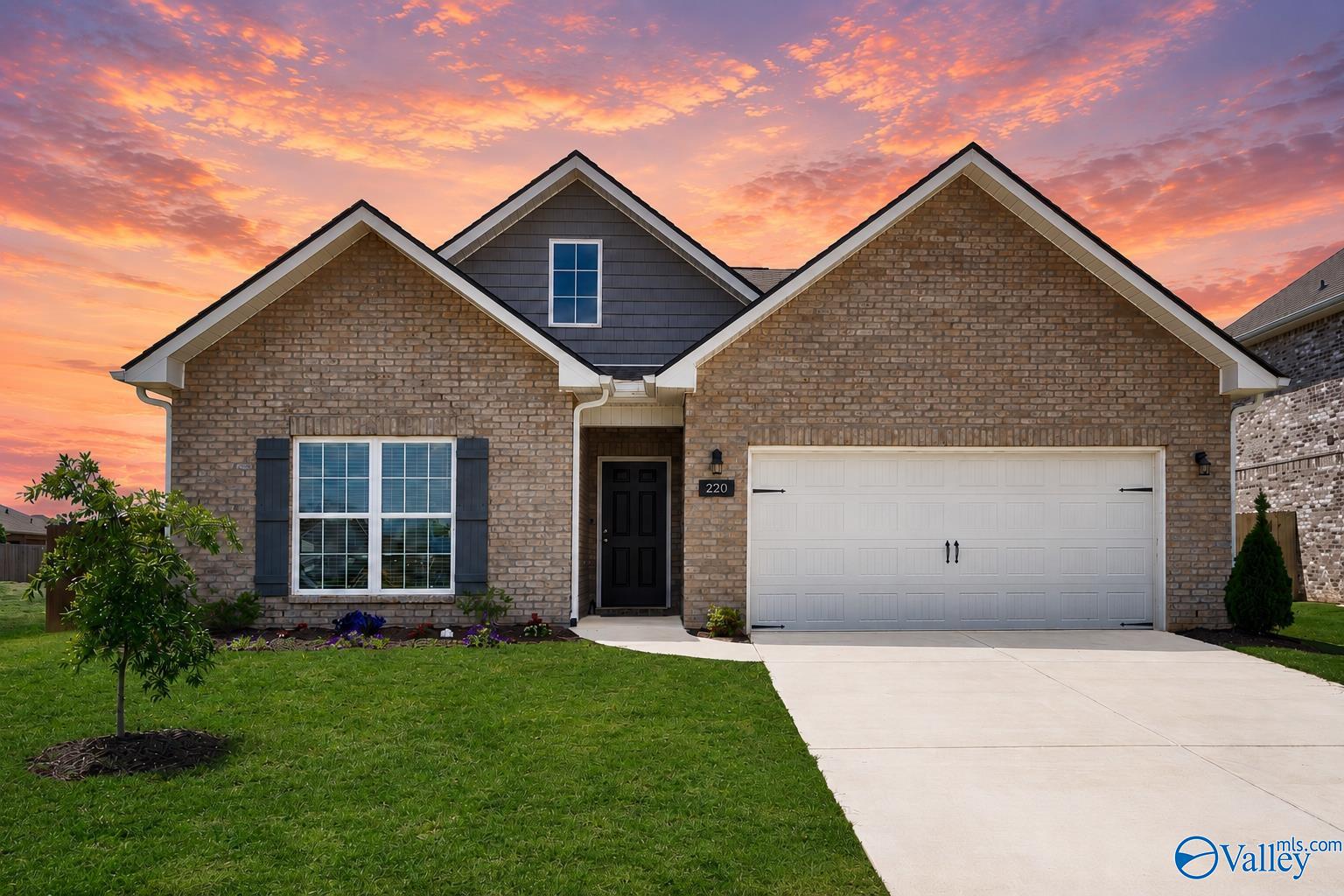 220 Irish Hill Drive — photo