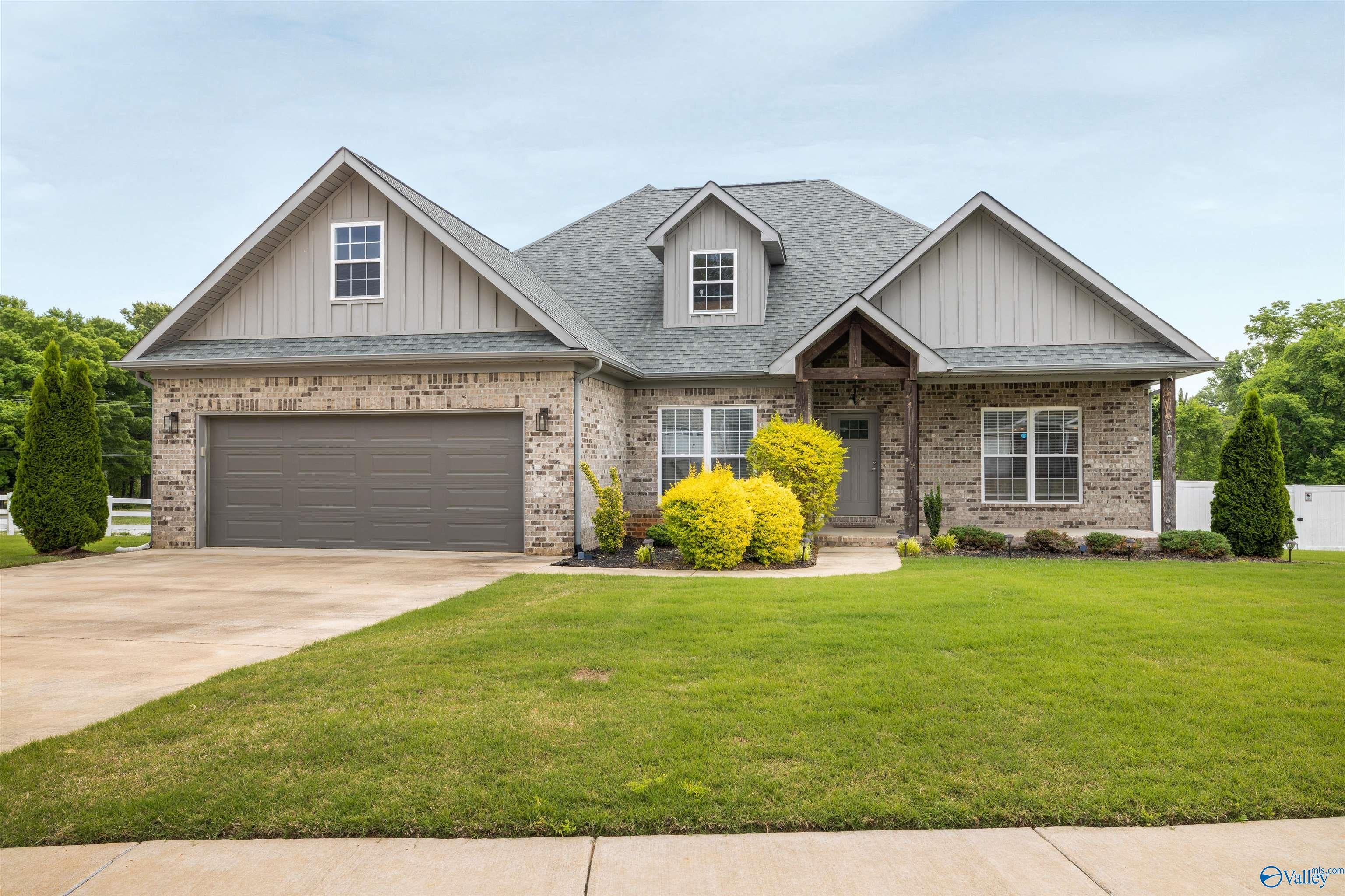 55 Rolling Brook Drive — photo