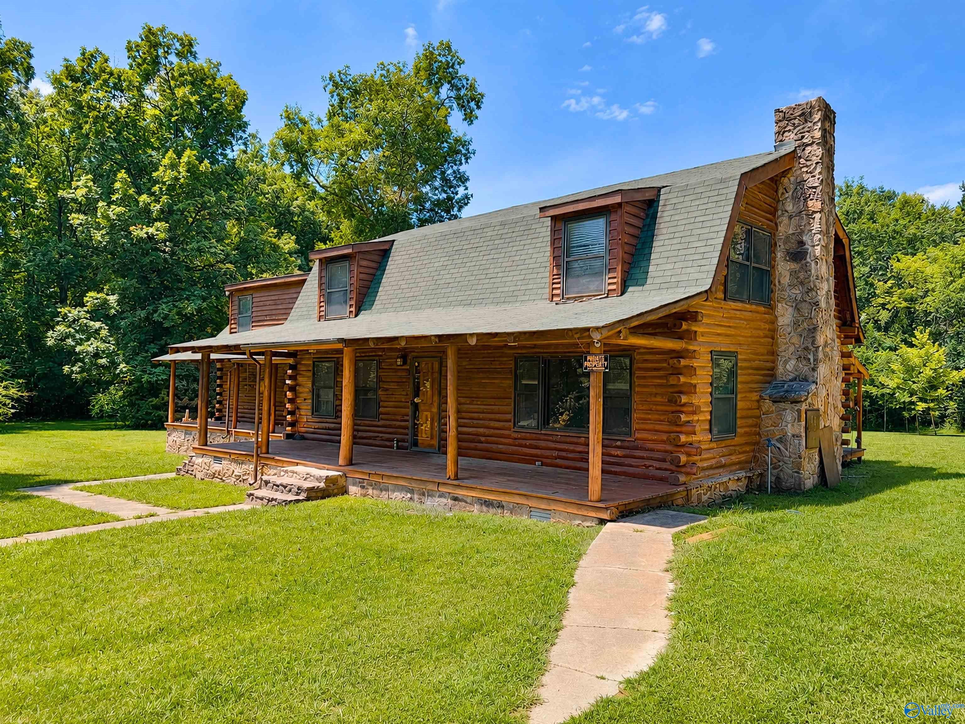3809 South Chapel Hill Road — photo