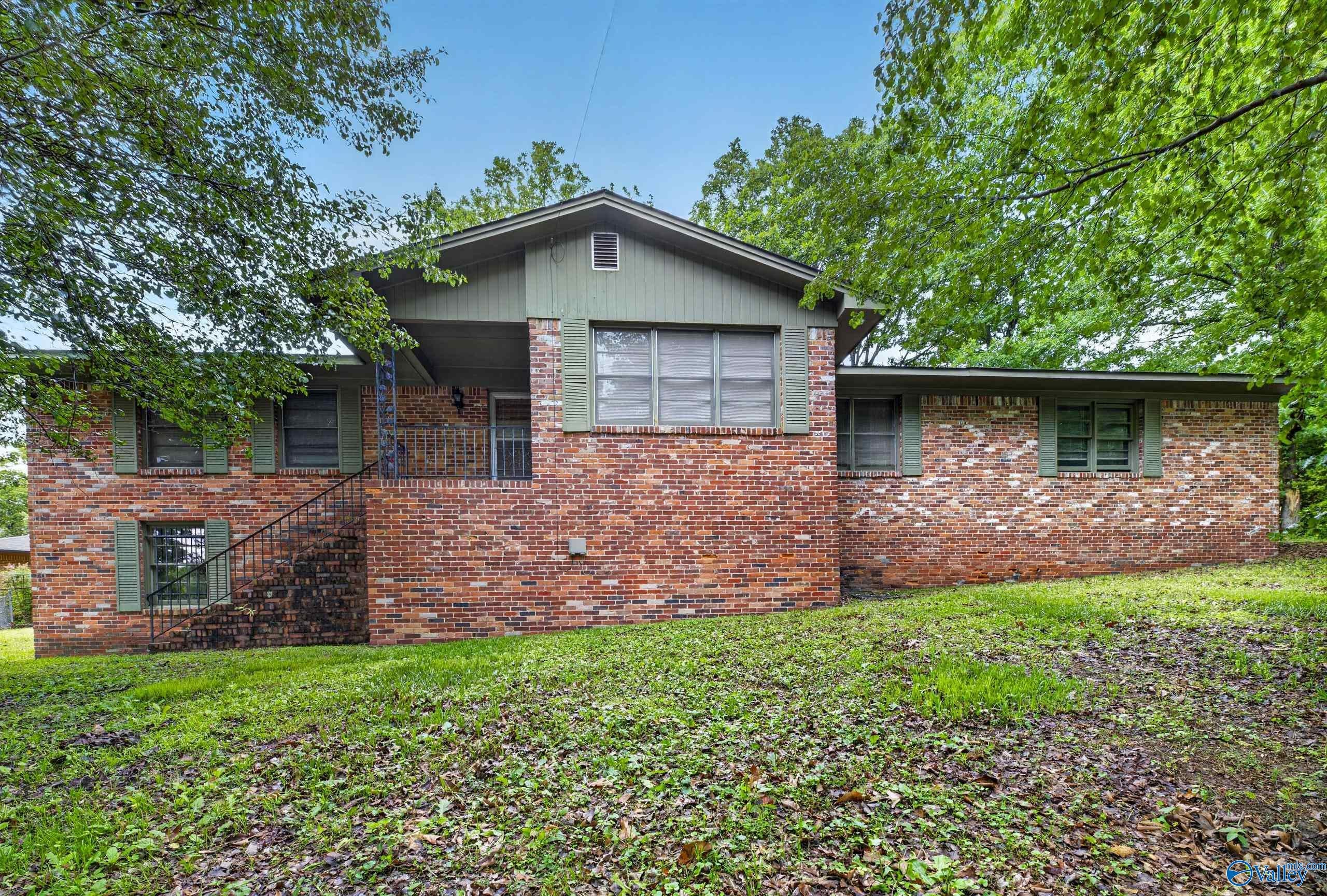 302 Jo Cyn Drive — photo