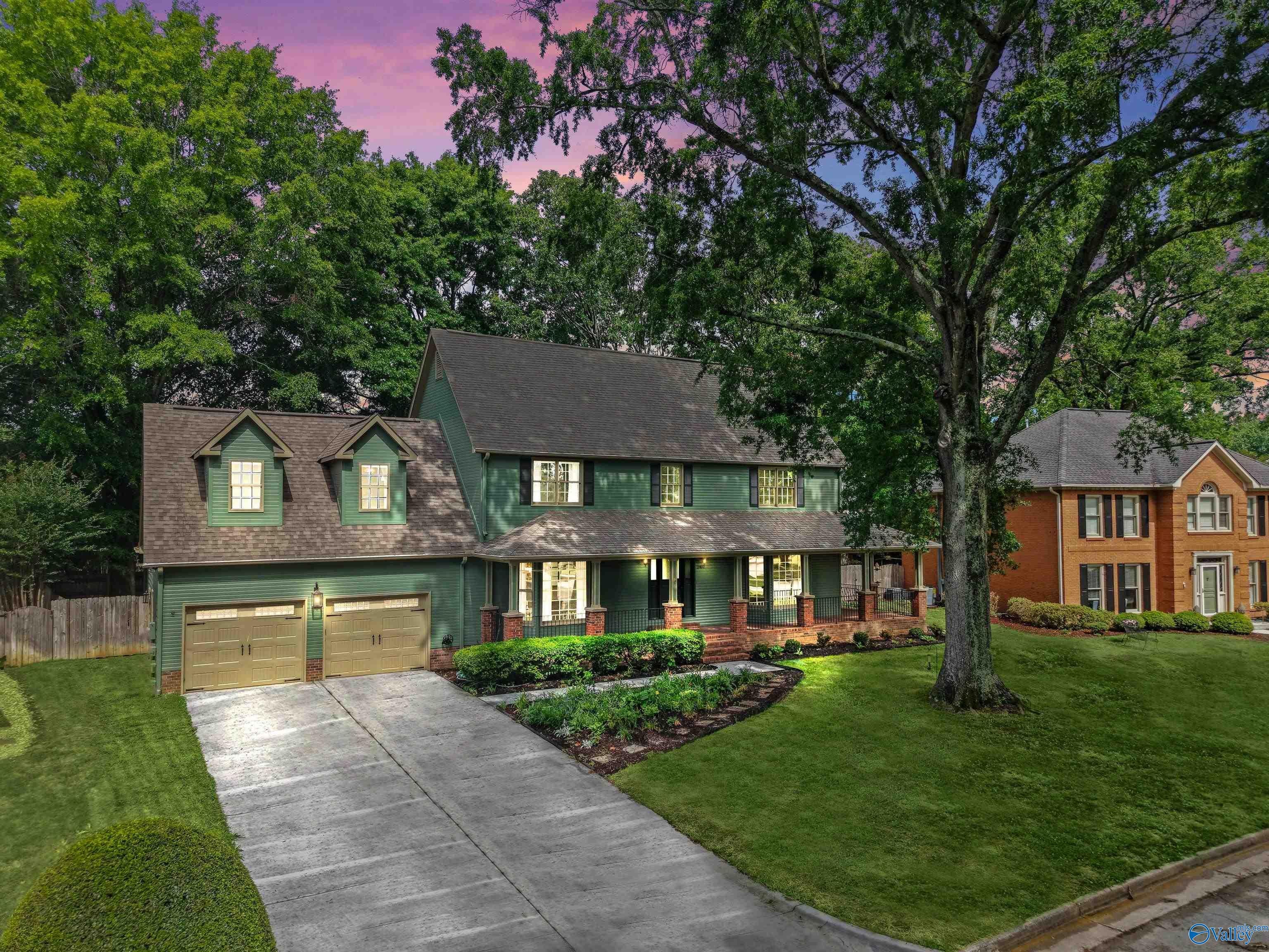 2407 Huntington Lane SE — photo
