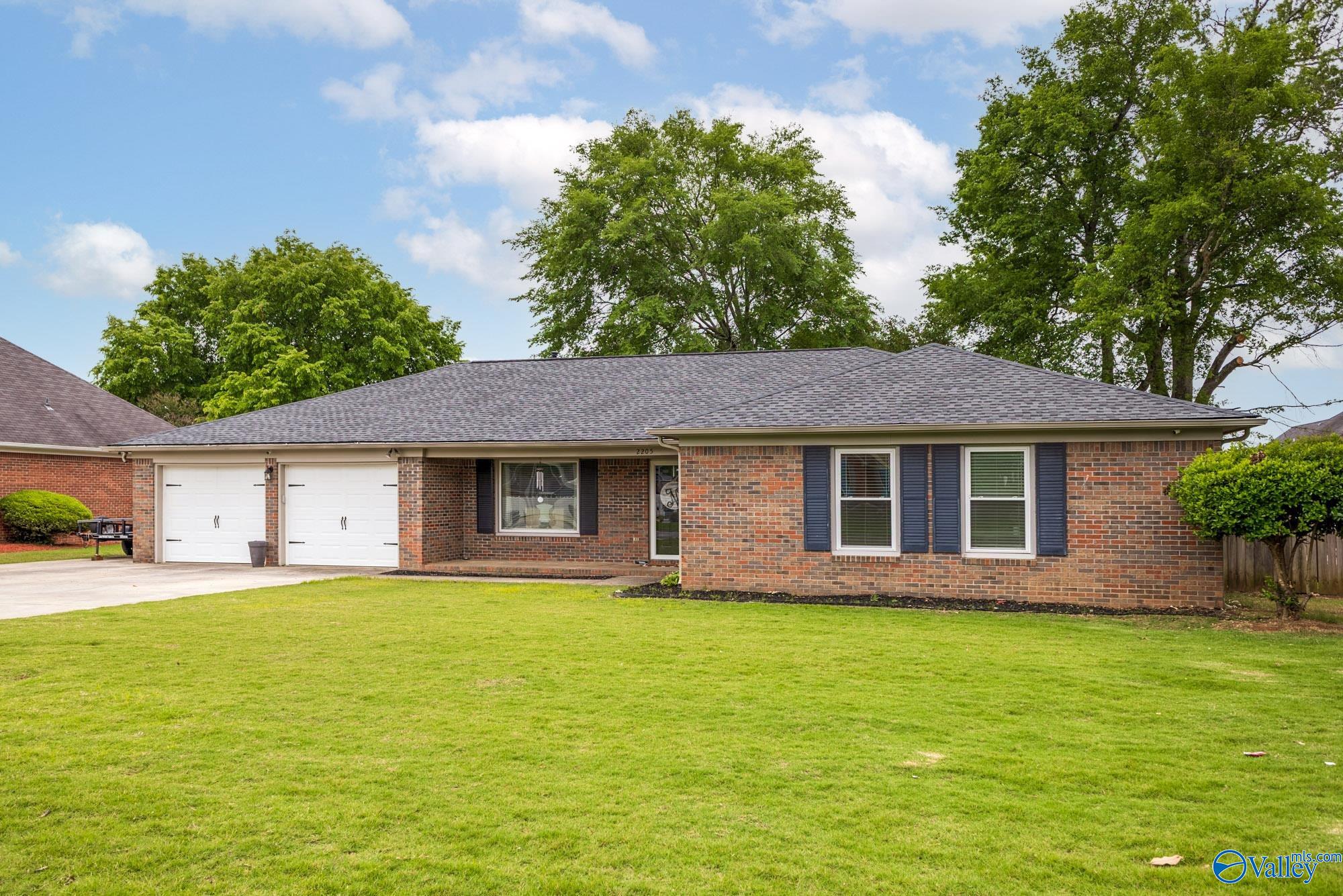 2205 Victoria Drive SW, Decatur, 35603