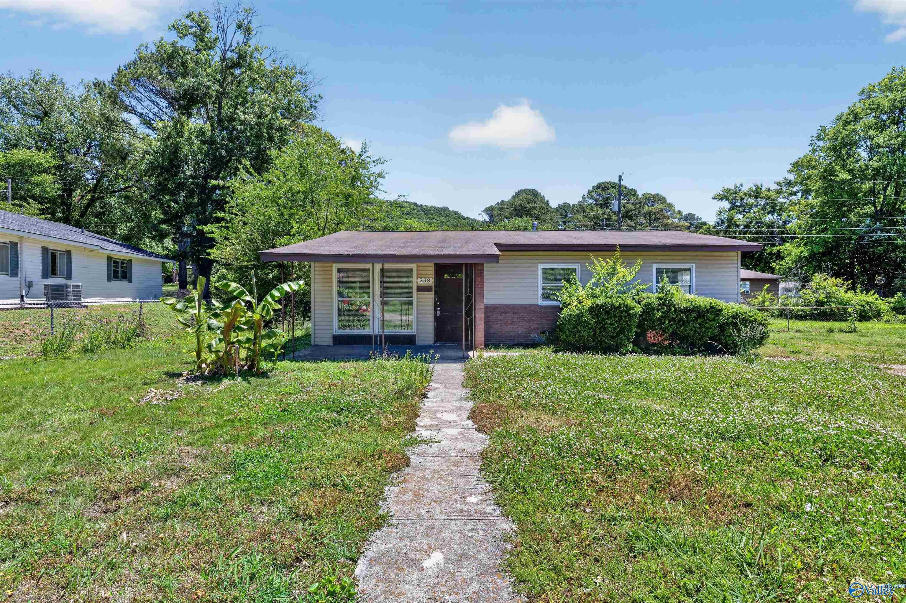 238 Victory Lane NE — photo