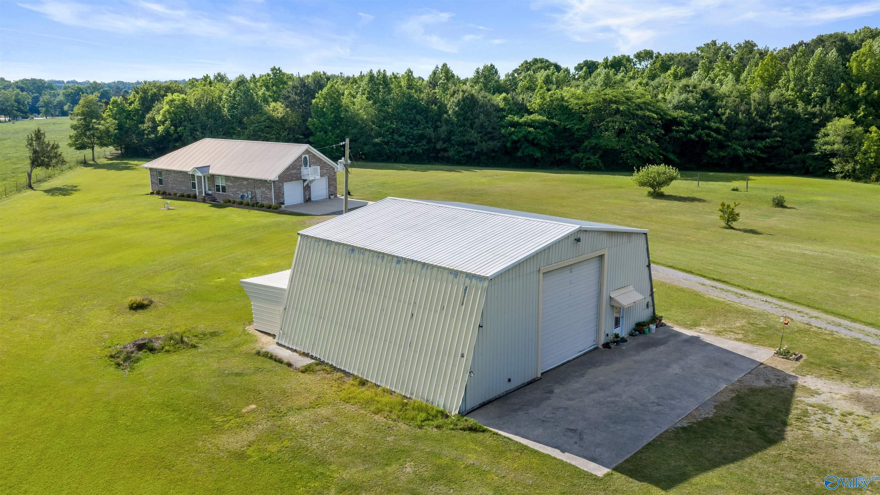 784 County Road 33 — photo