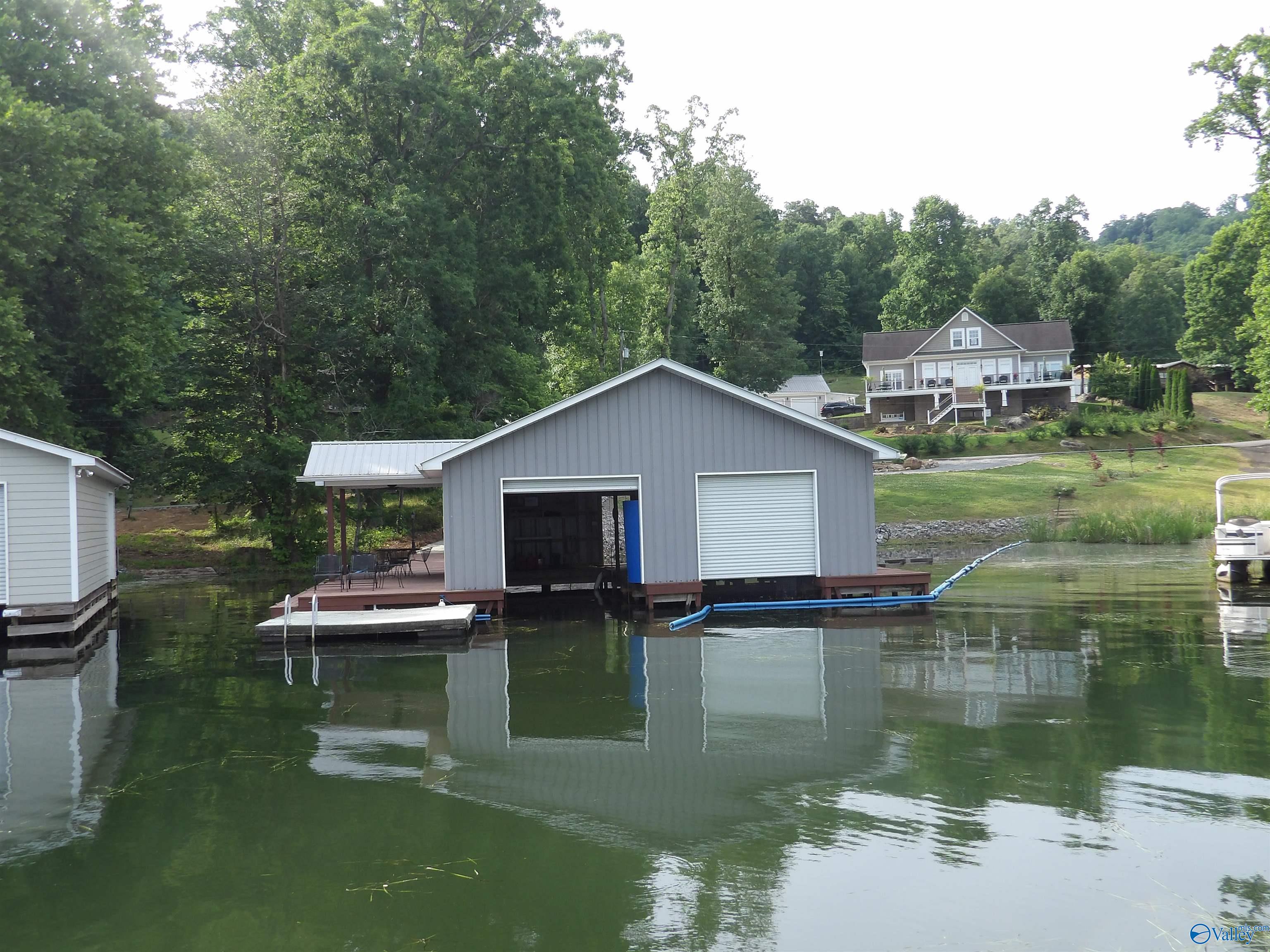 2760 Signal Point Road — photo
