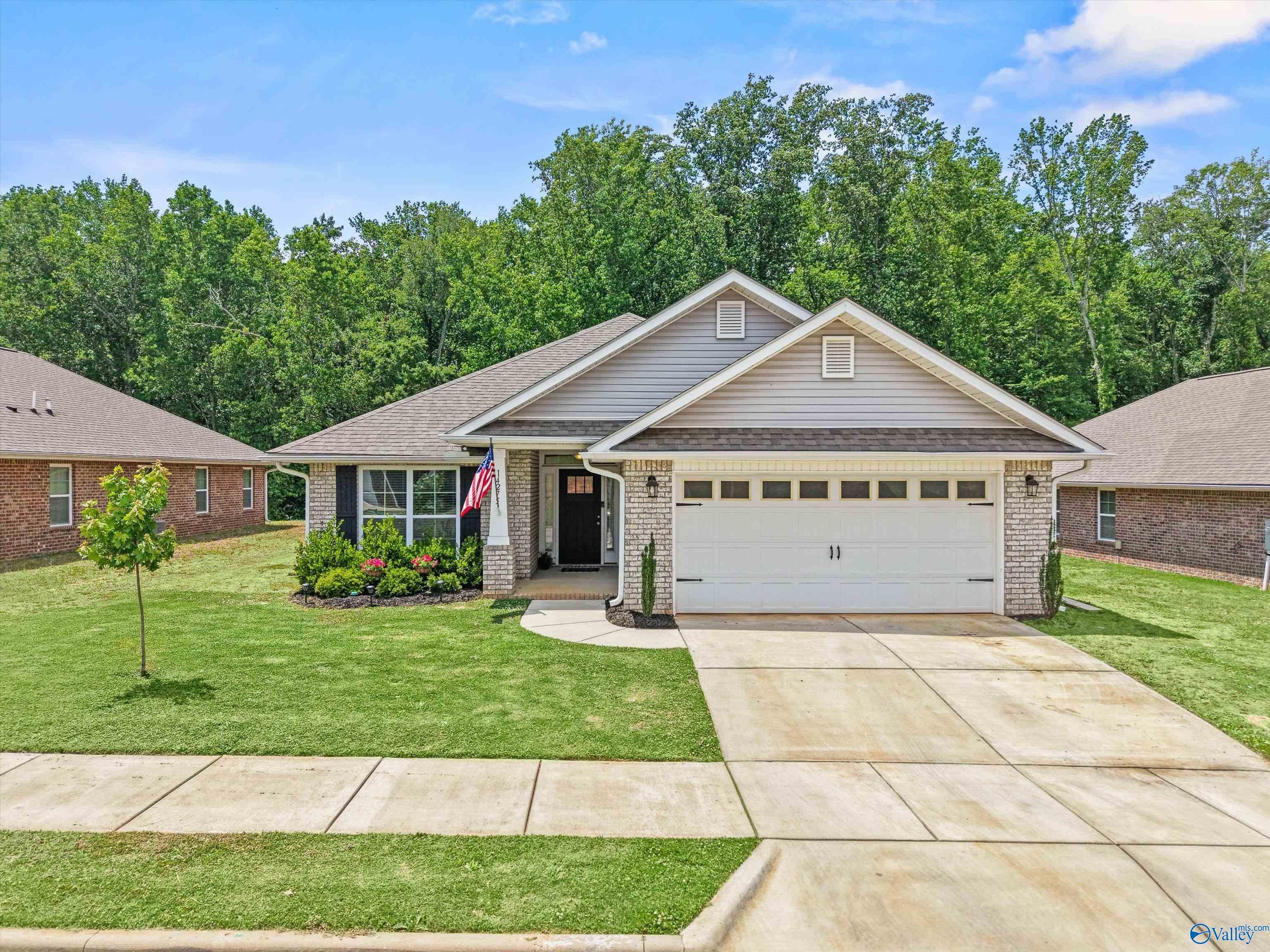 14275 Wildflower Drive — photo