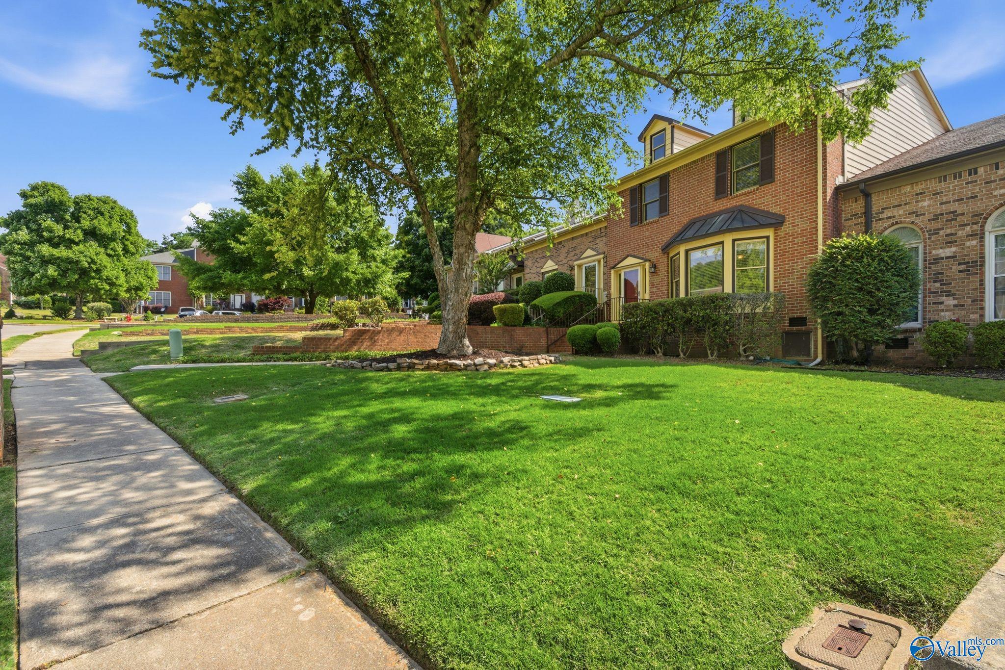 239 West Lake Circle — photo