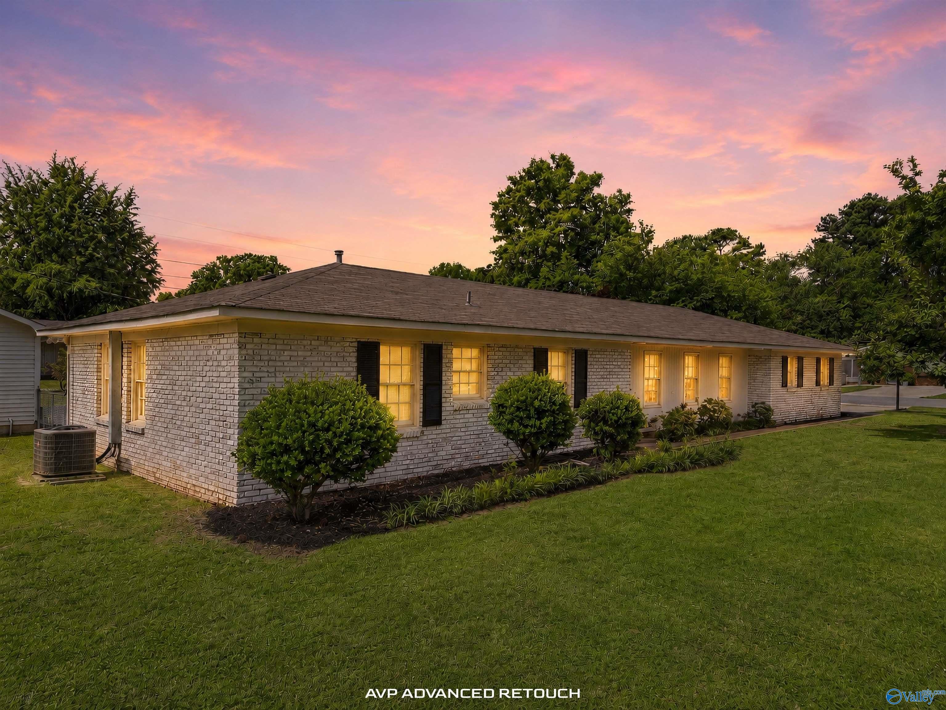 2417 Stratford Road SE — photo