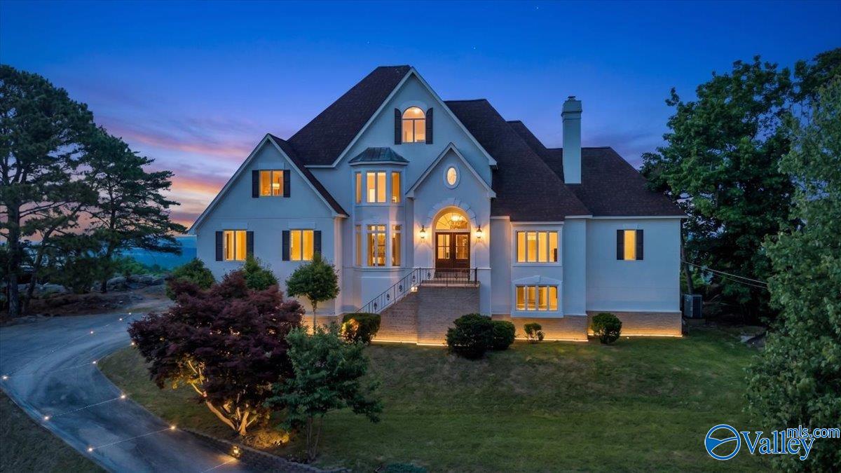 1507 Bellevue Drive — photo