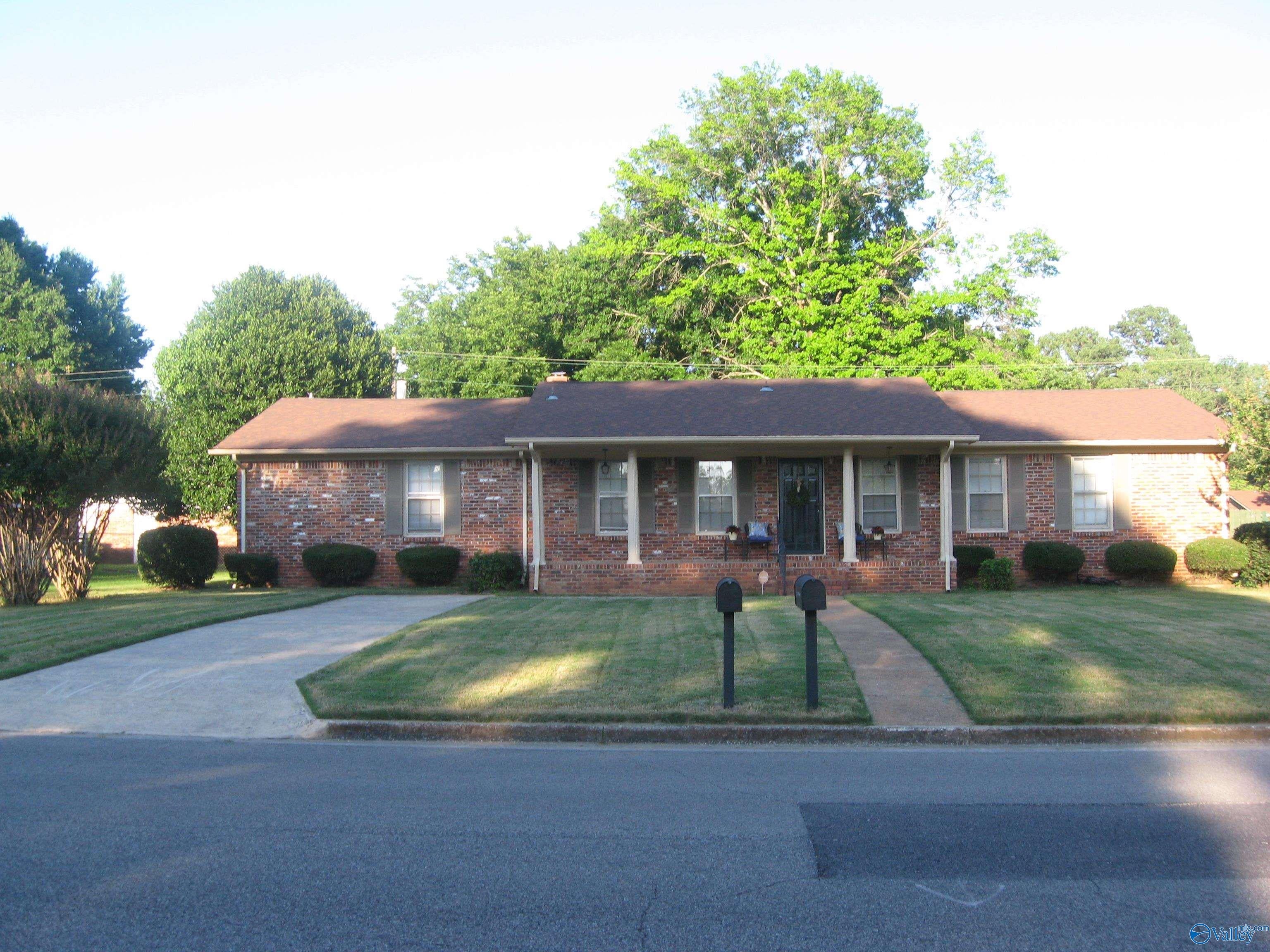 1204 Cloverdale Avenue SW — photo