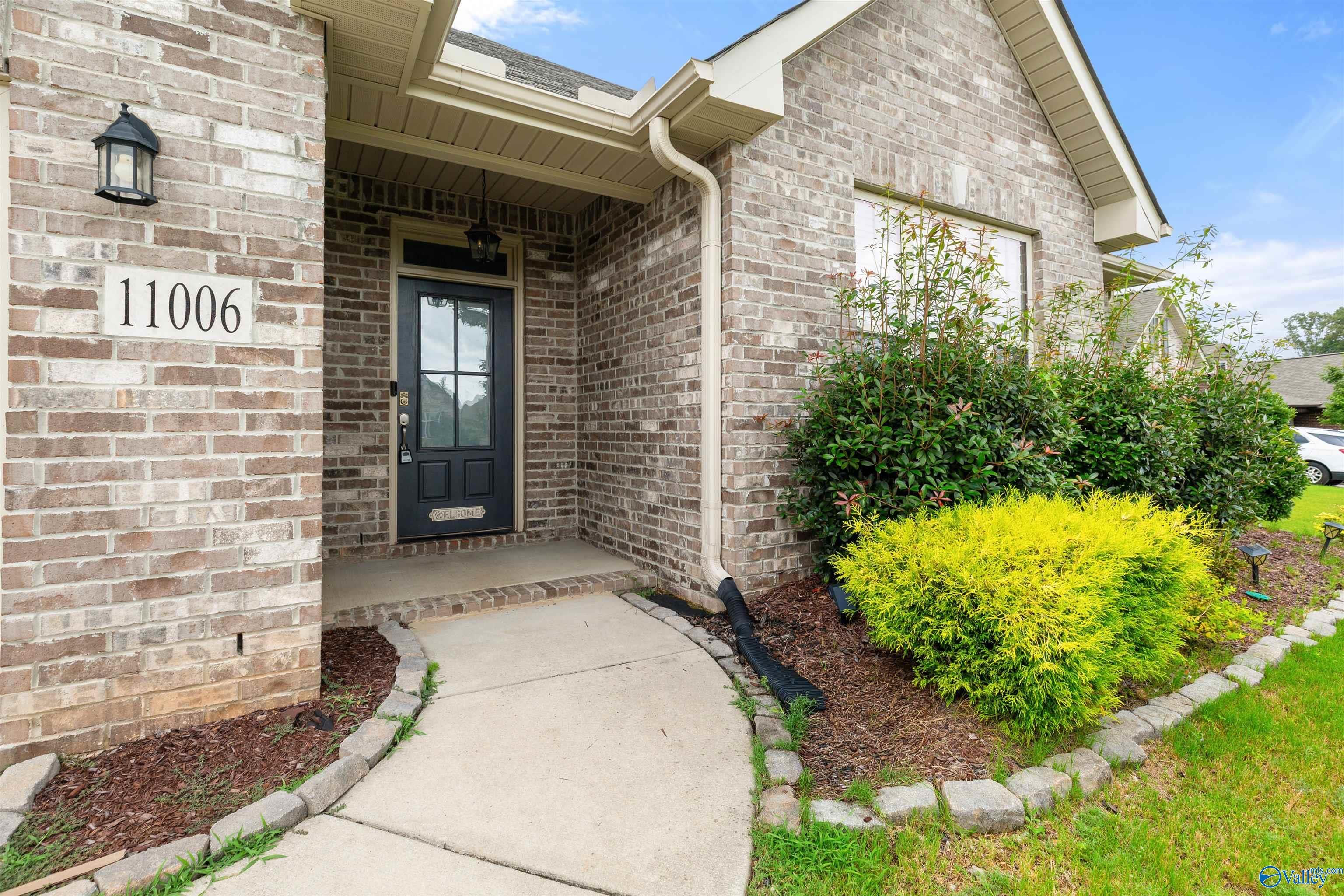 11006 Thorne Drive — photo