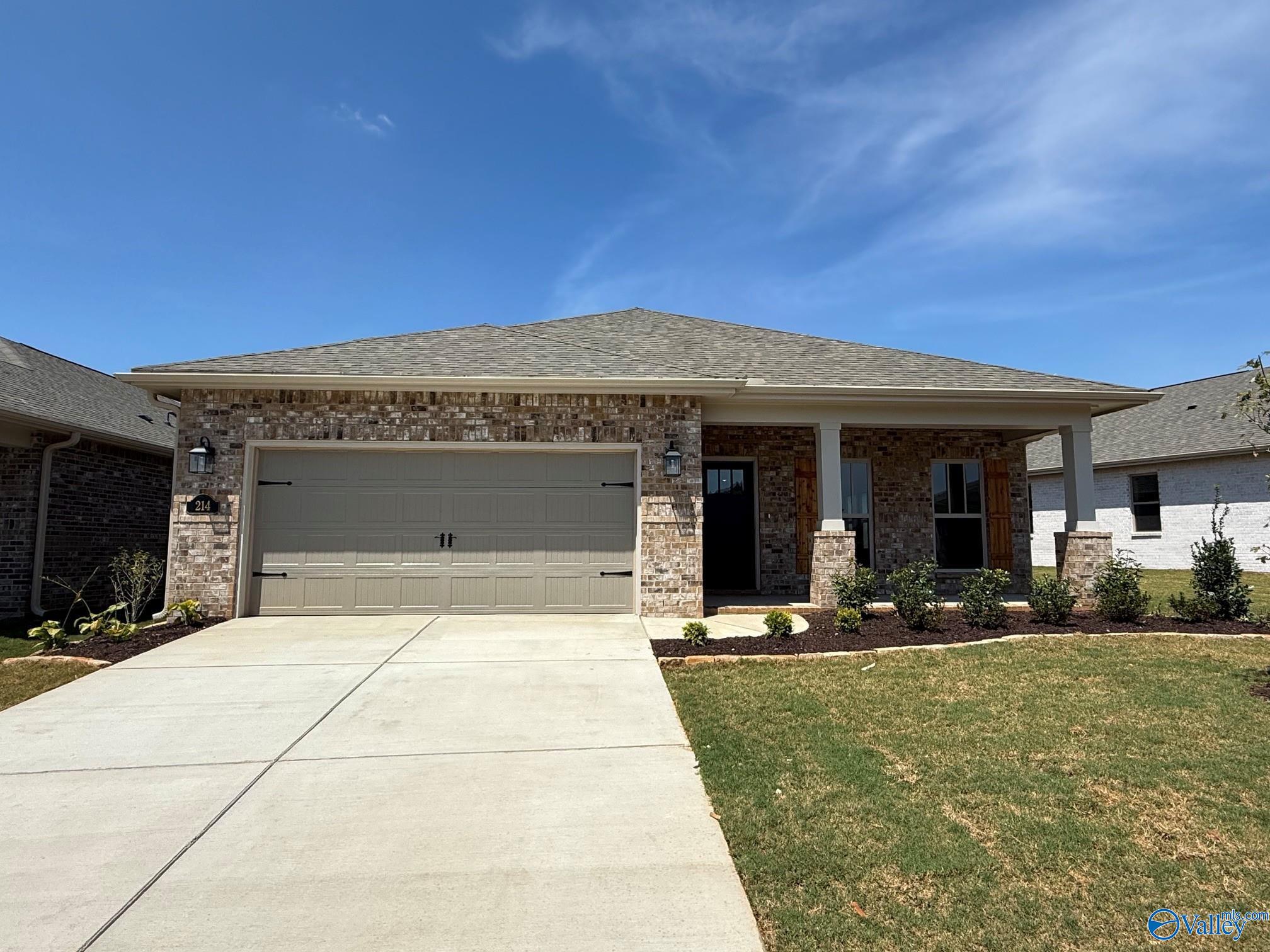 214 Esplanade Court — photo