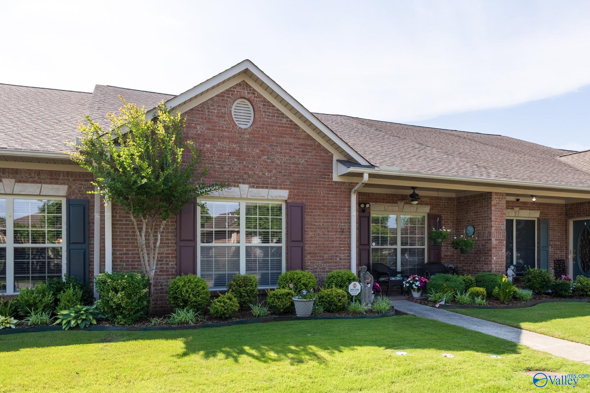 2426 Castle Gate Blvd SW — photo
