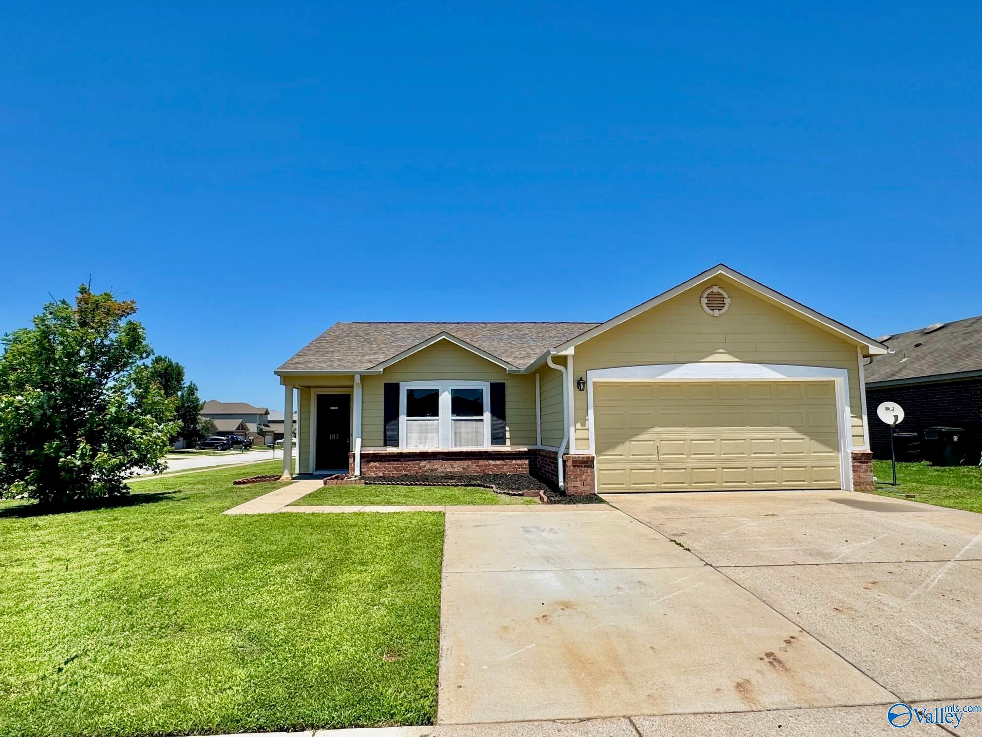 187 Harold Murphy Drive — photo