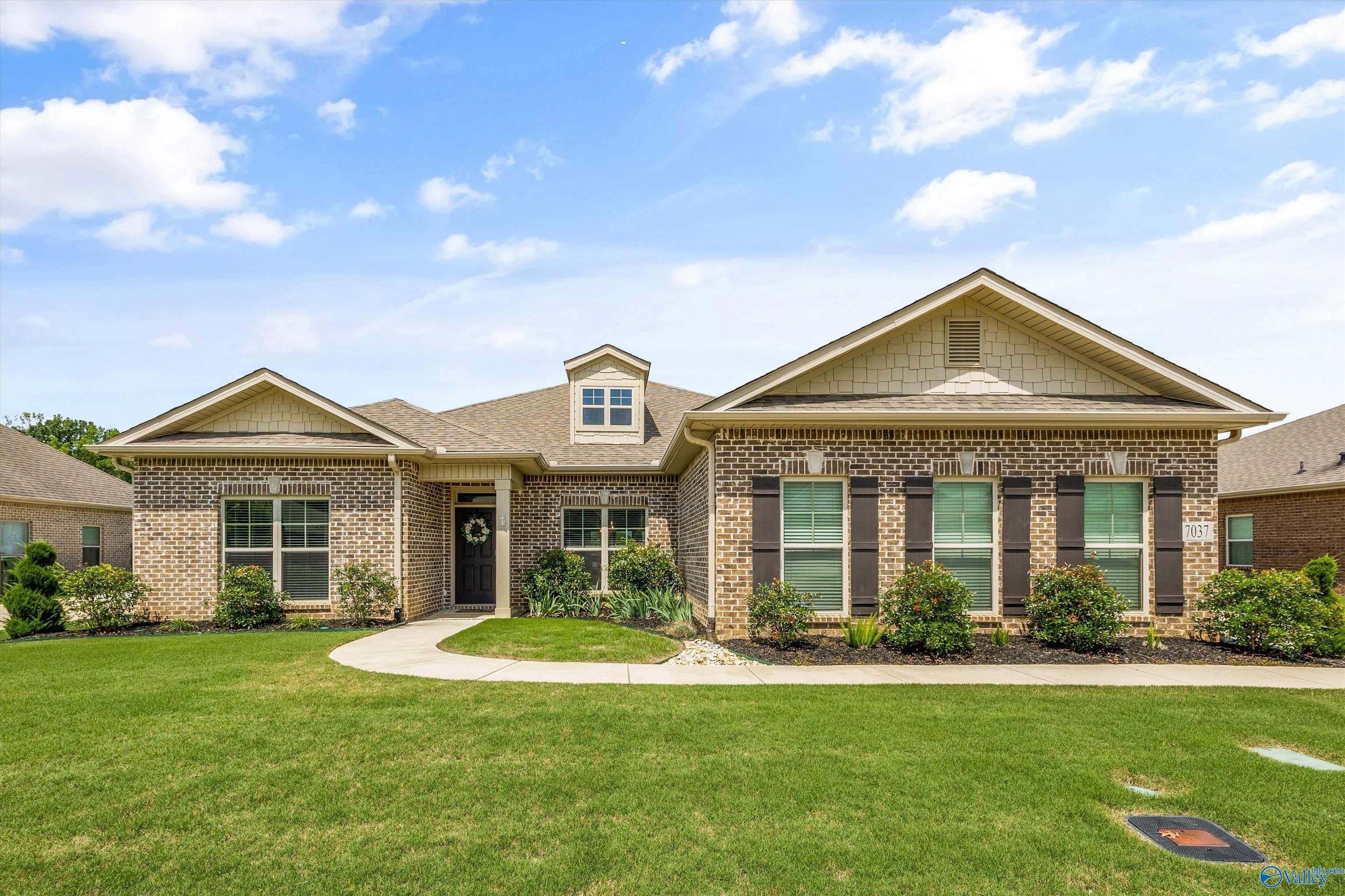 7037 Regency Lane — photo