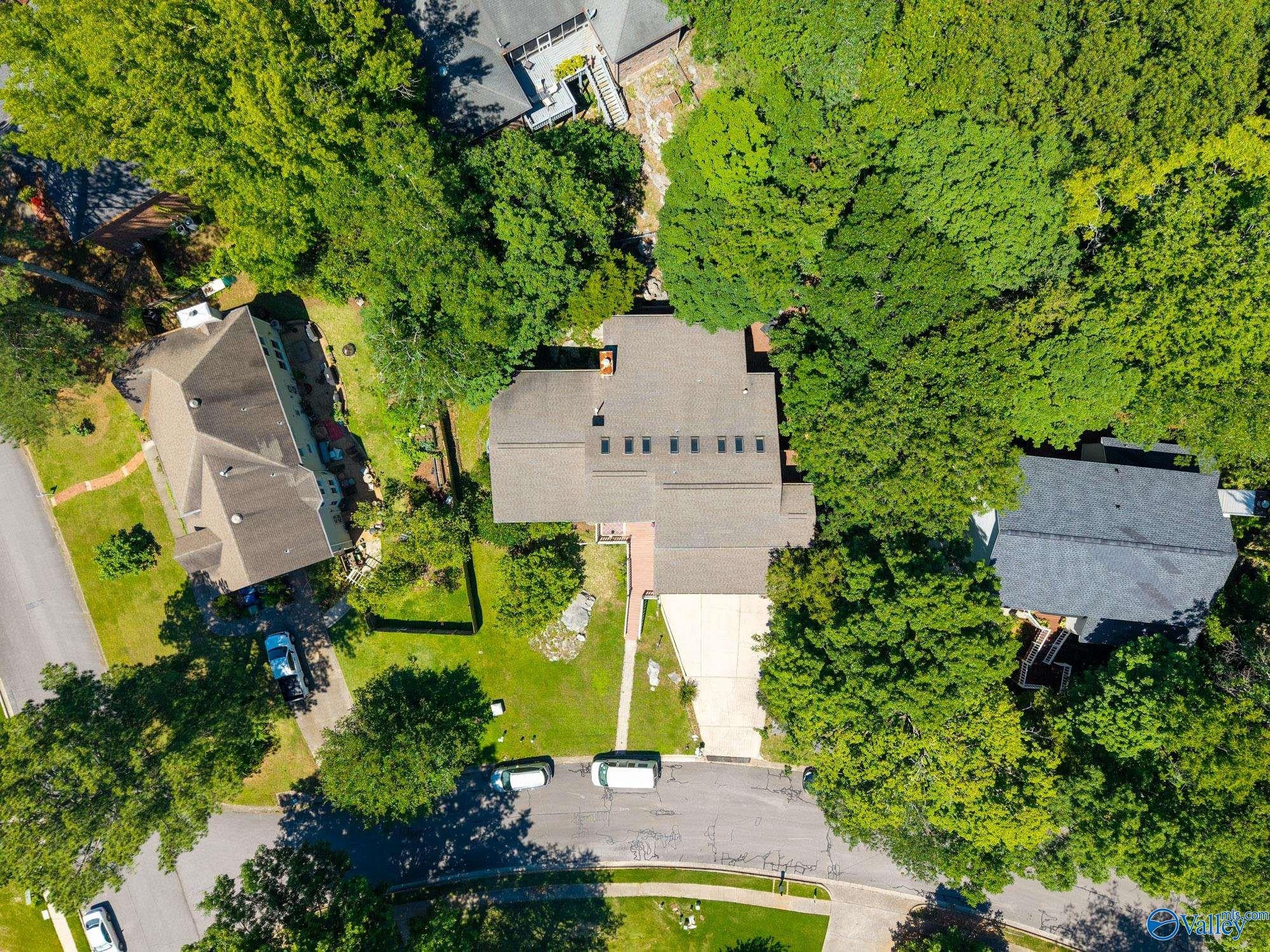 1696 Shady Cove Circle SE — photo