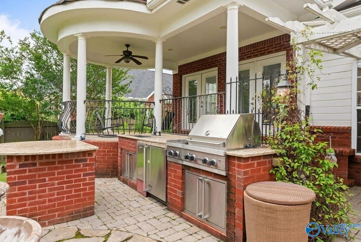 206 Gaston Drive — photo
