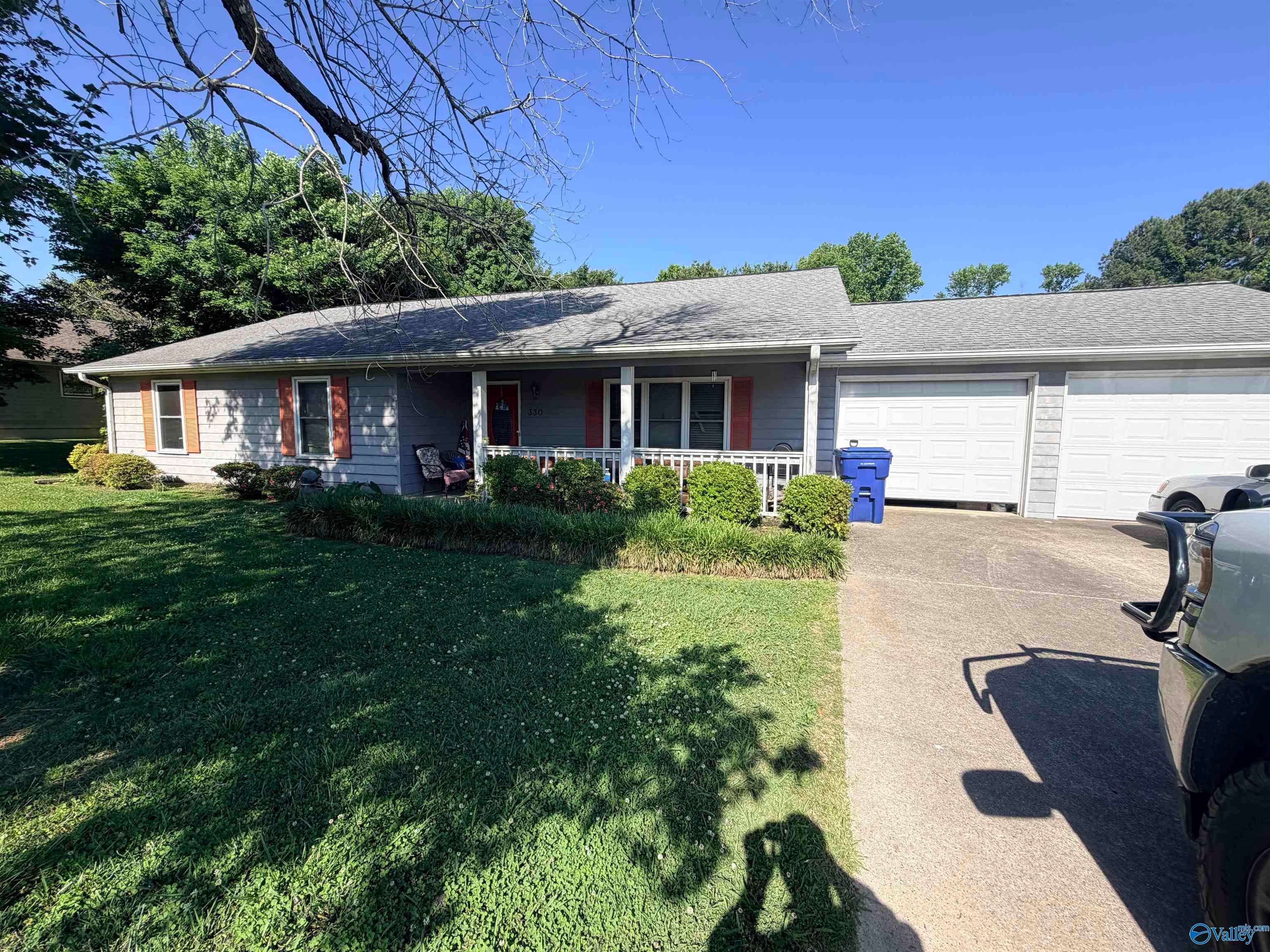330 Ohara Dr — photo