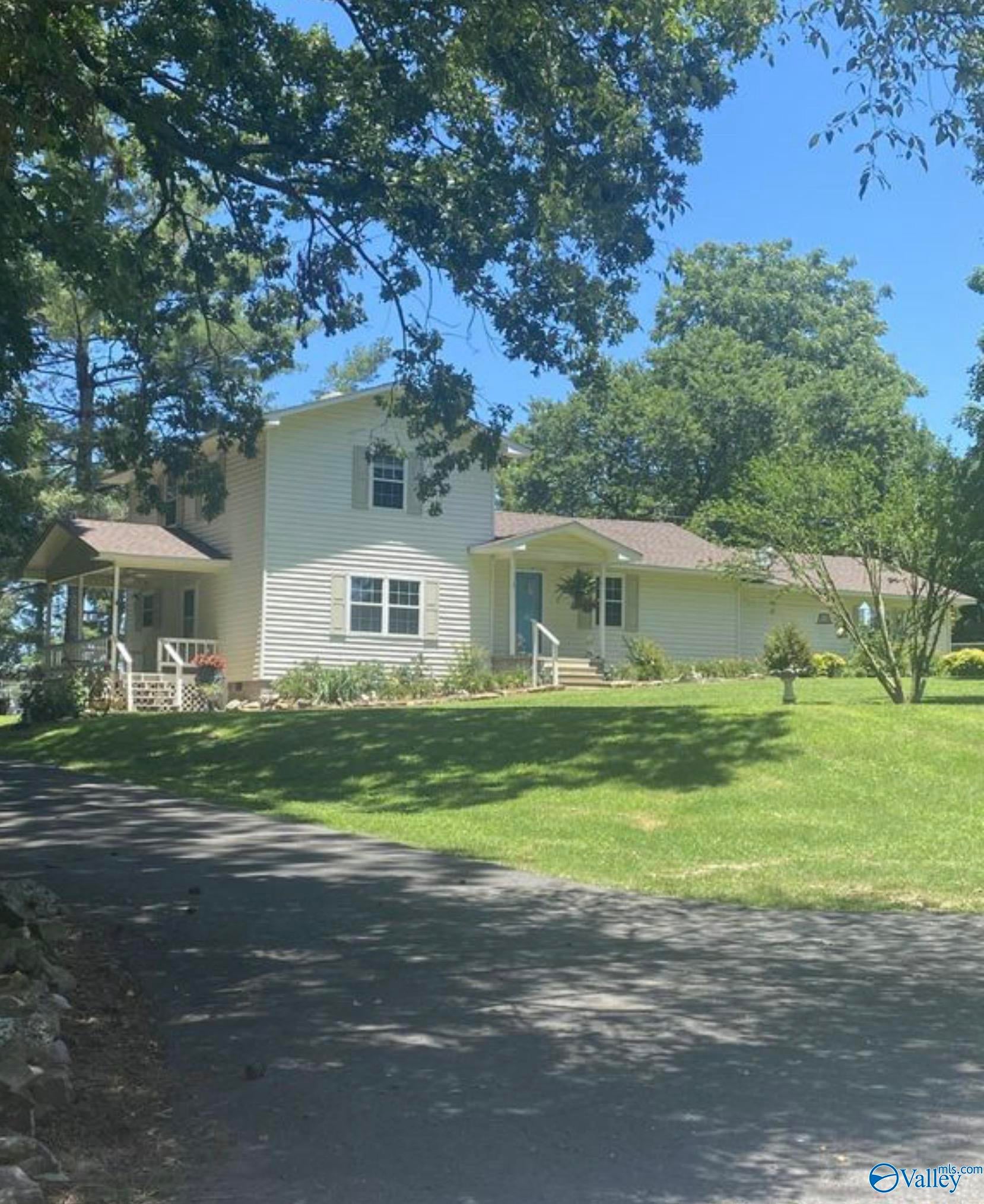 1066 County Road 10 — photo