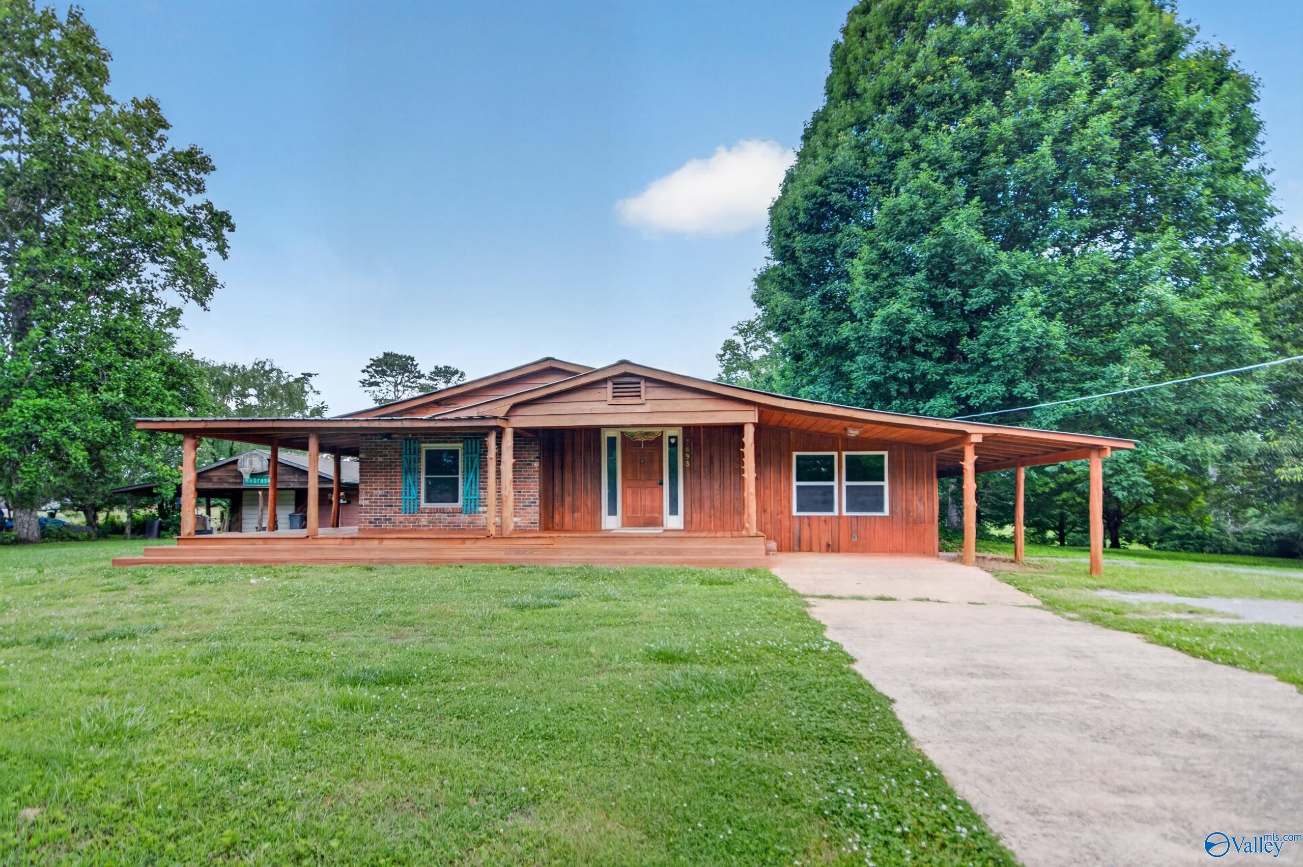 7693 County Road 17 — photo