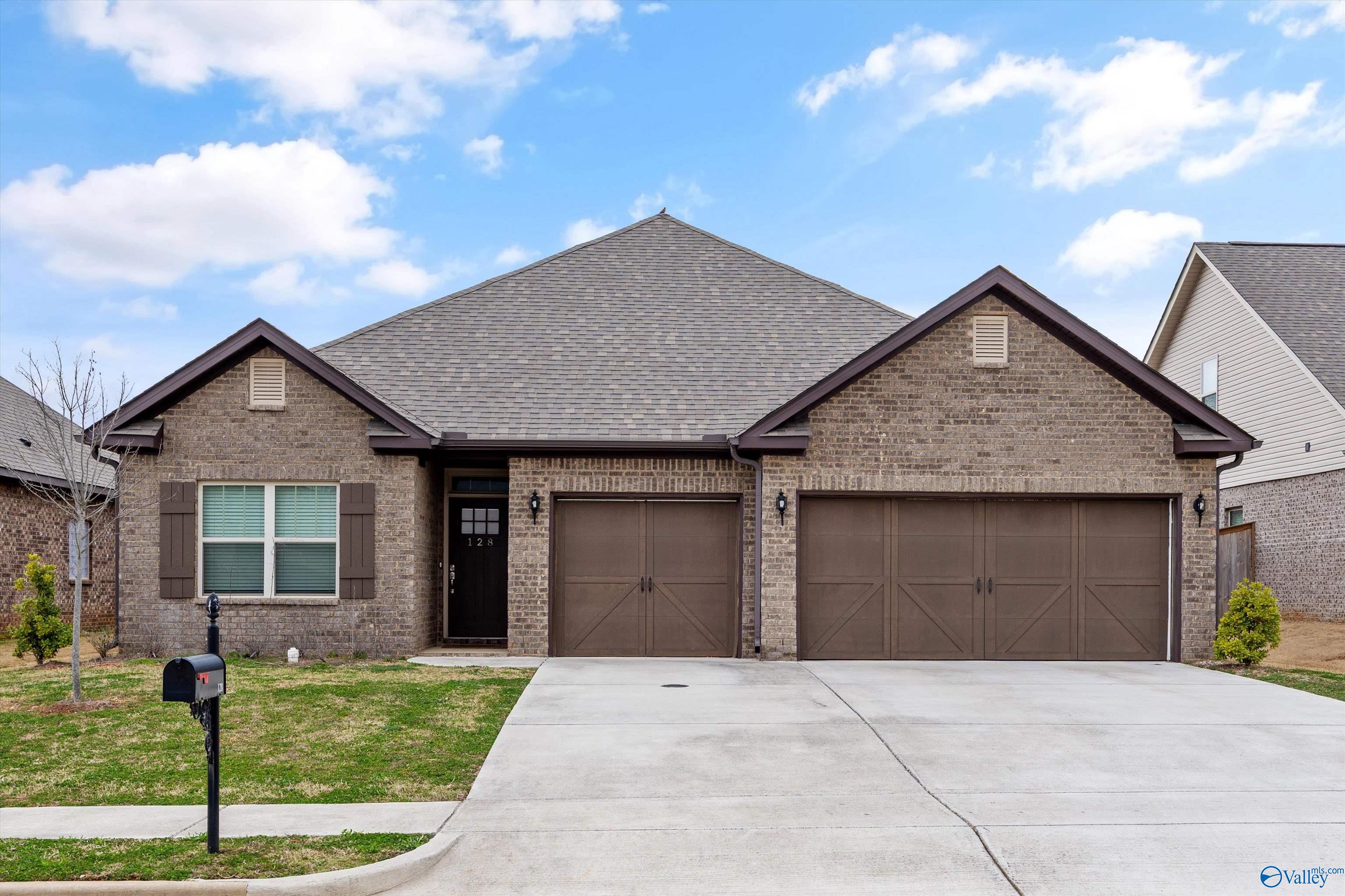 128 Holly Fern Drive — photo