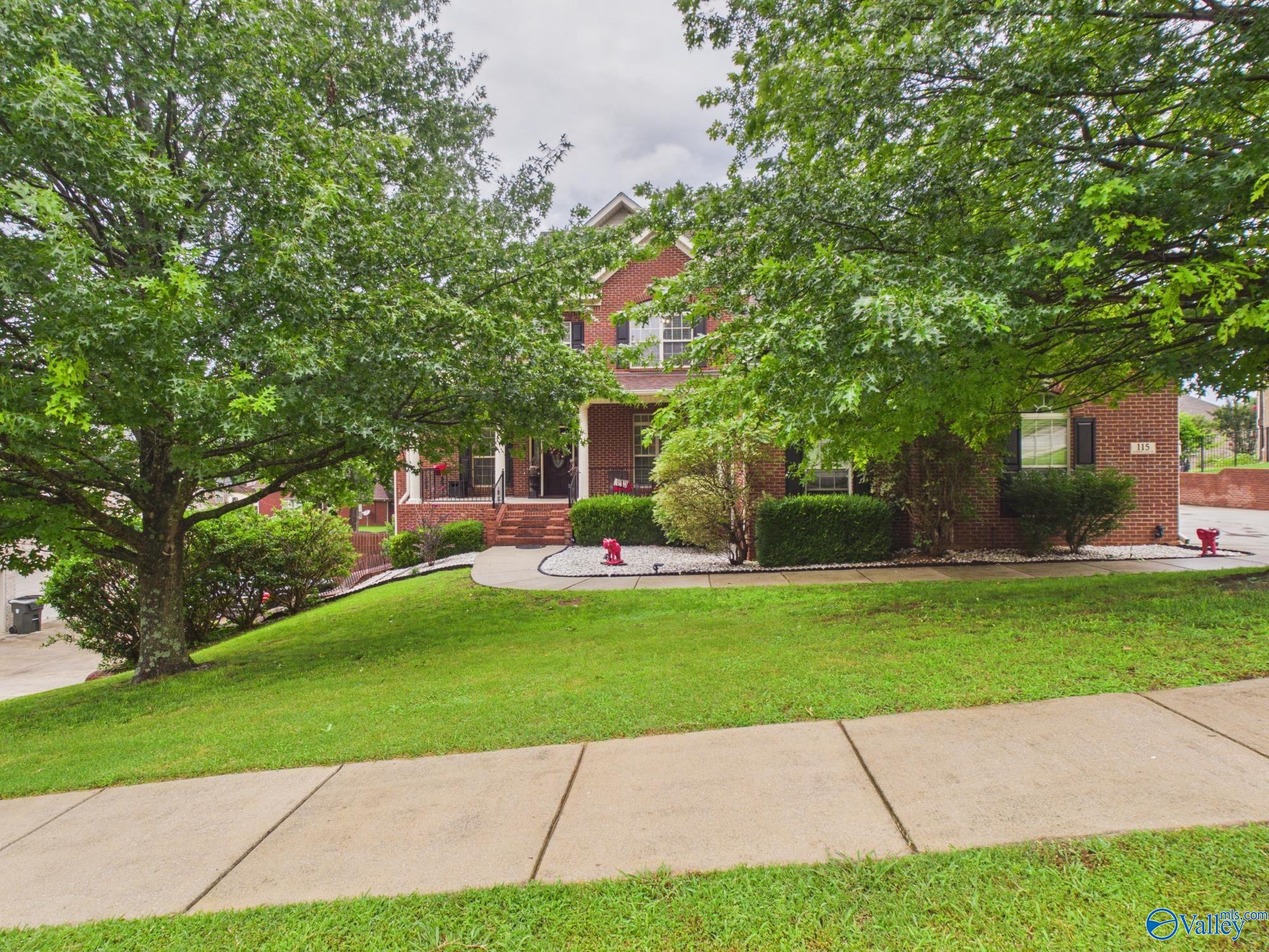 115 Rainbow Glen Circle — photo