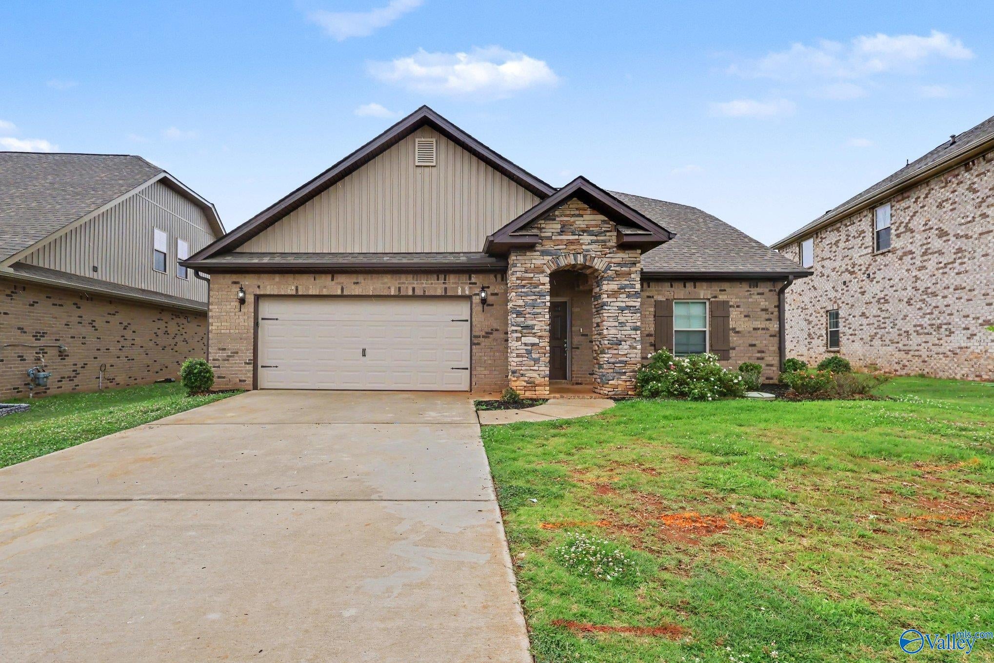 111 Rose Valley Drive — photo