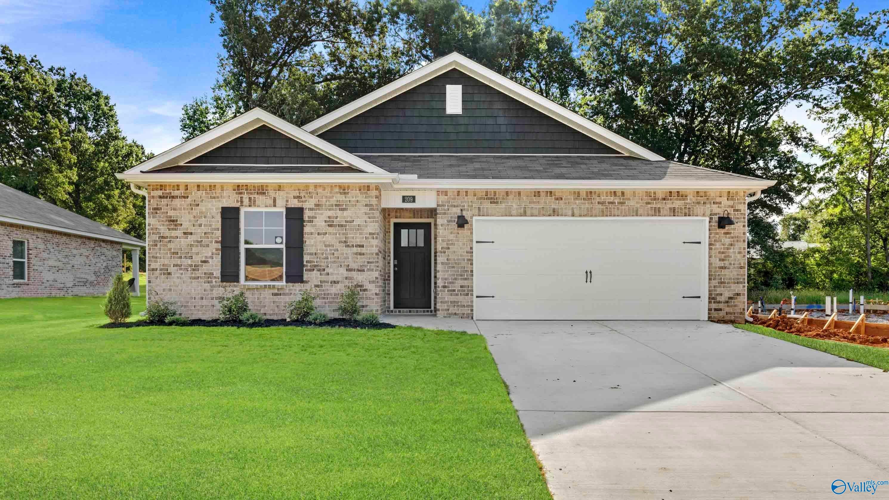 209 Cattail Court — photo