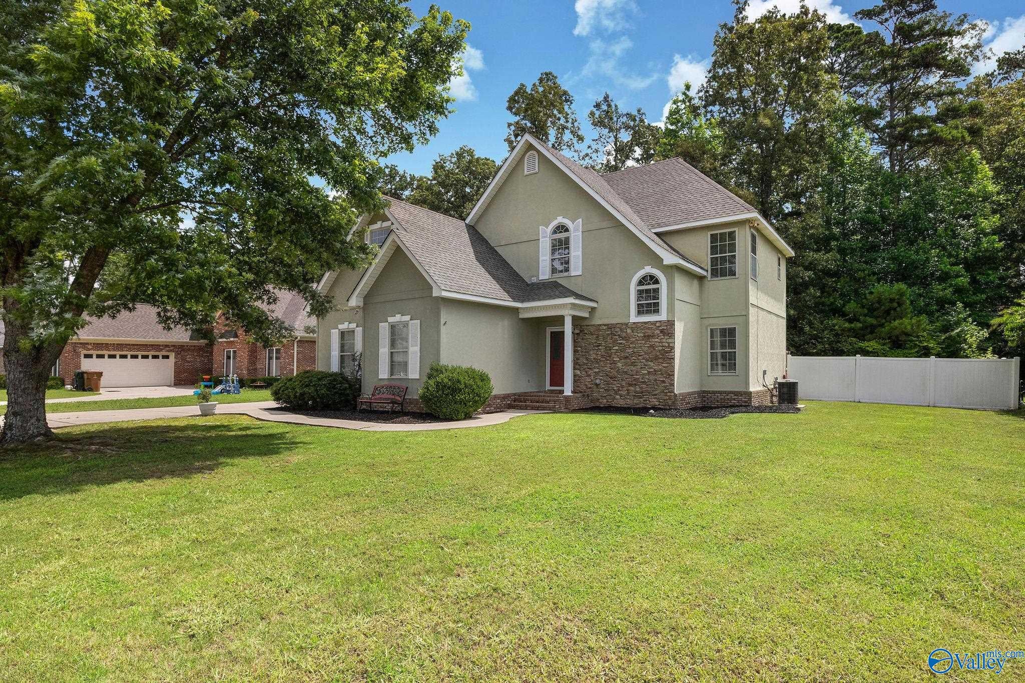 2902 Turtle Pond Lane — photo