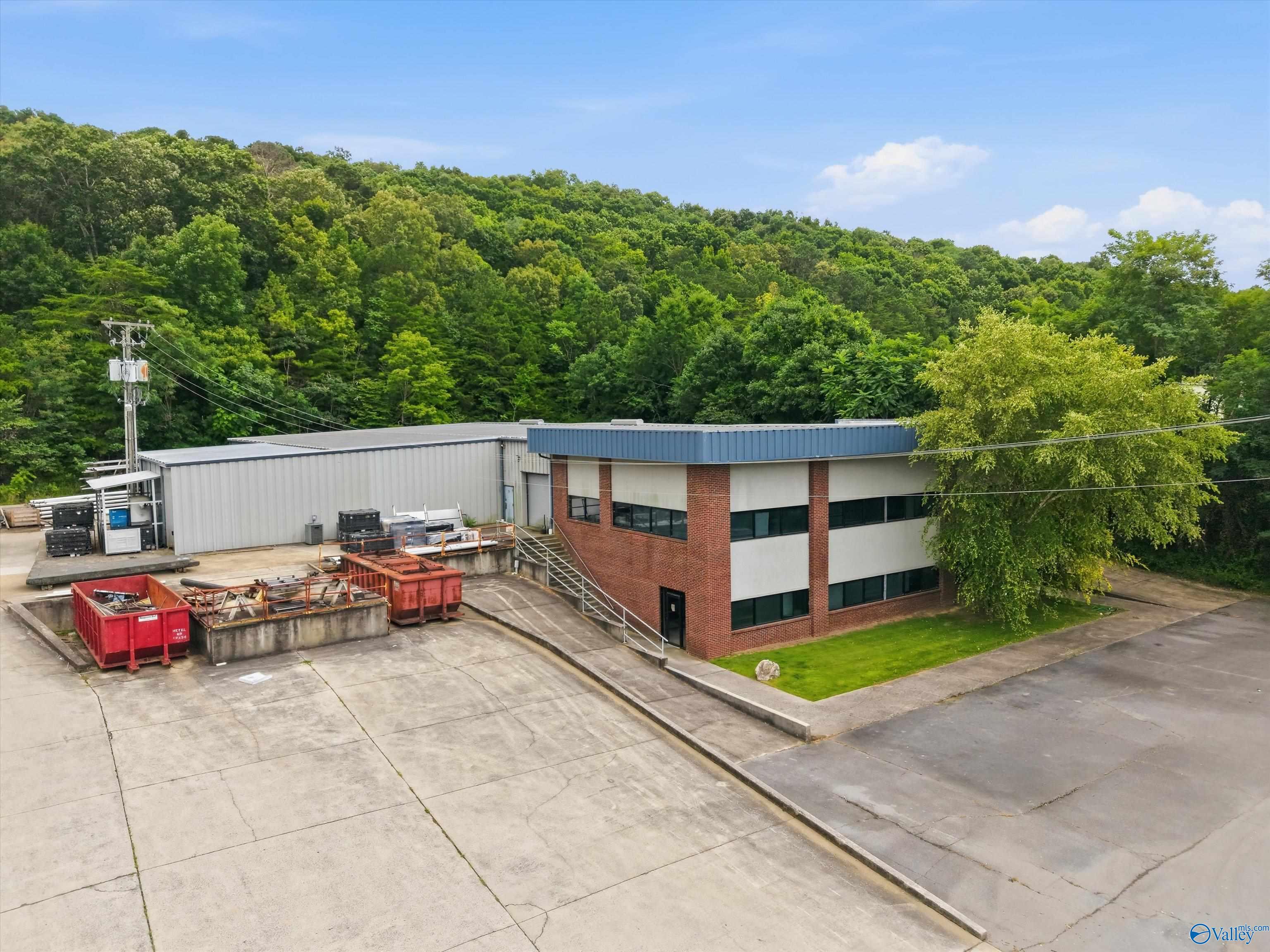 740 Signal Point Road — photo