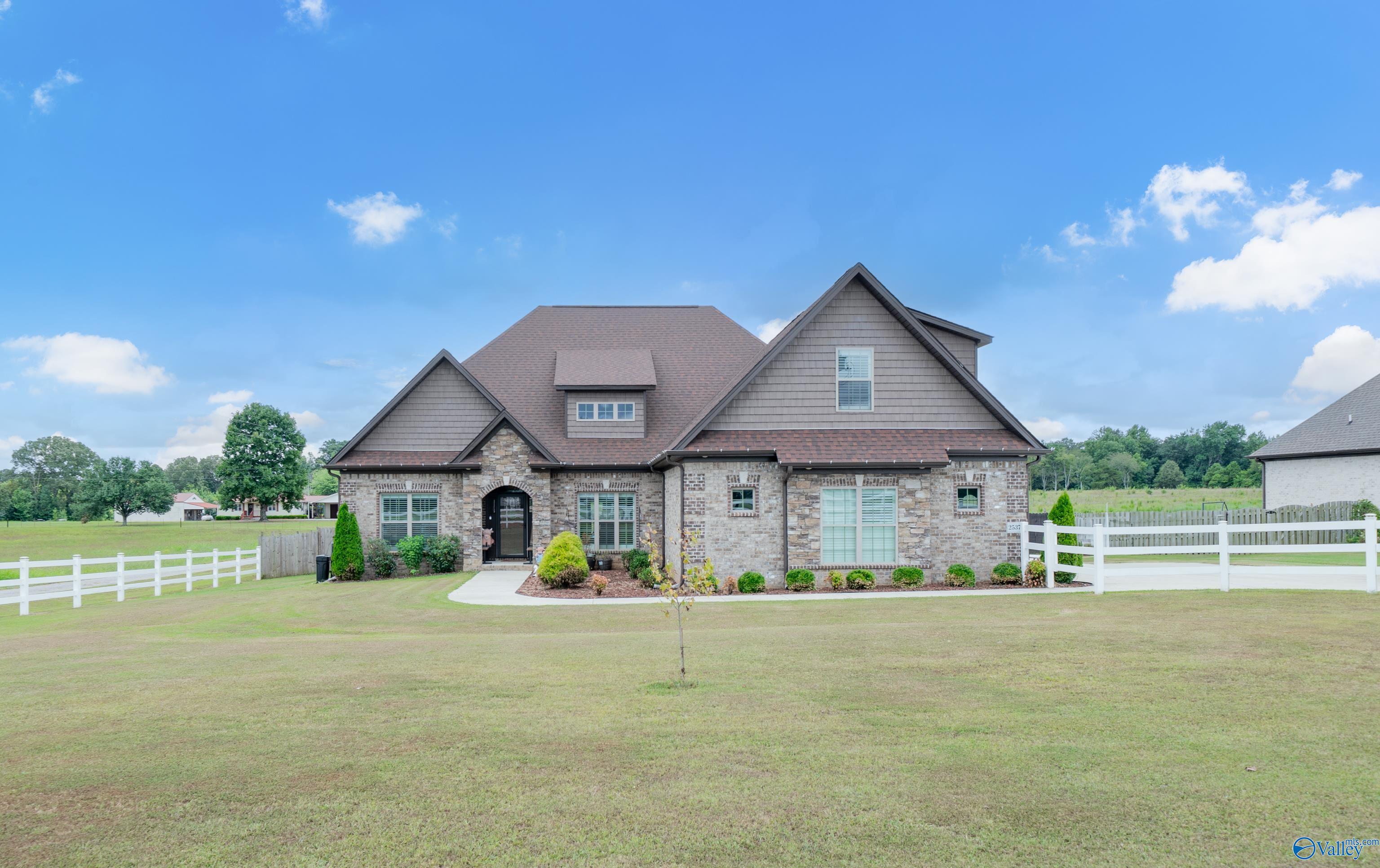 25370 Sweet Springs Road — photo