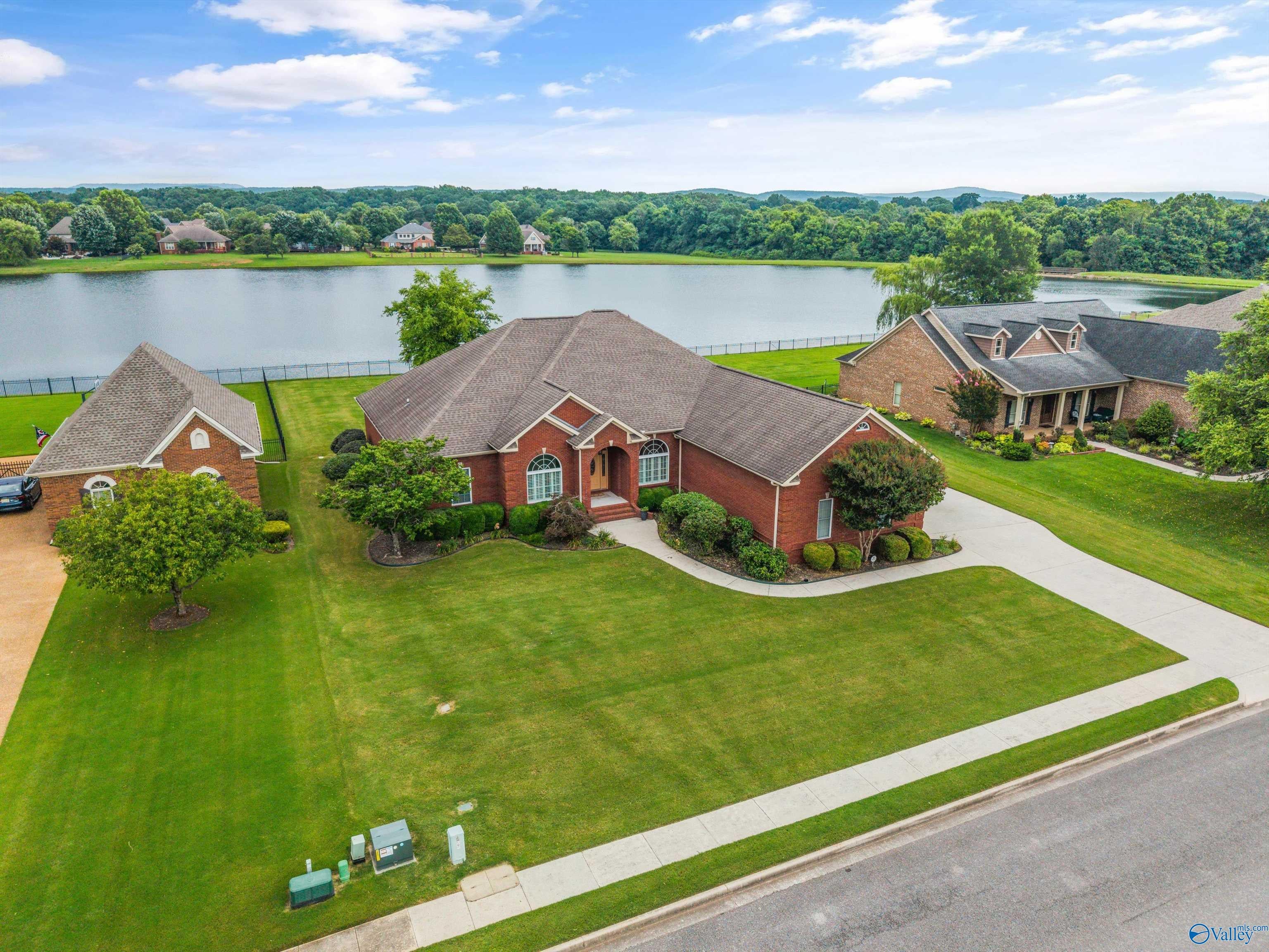 141 Break Water Drive — photo