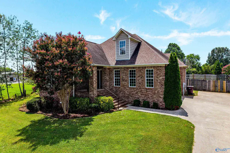 17043 Cliff Drive — photo