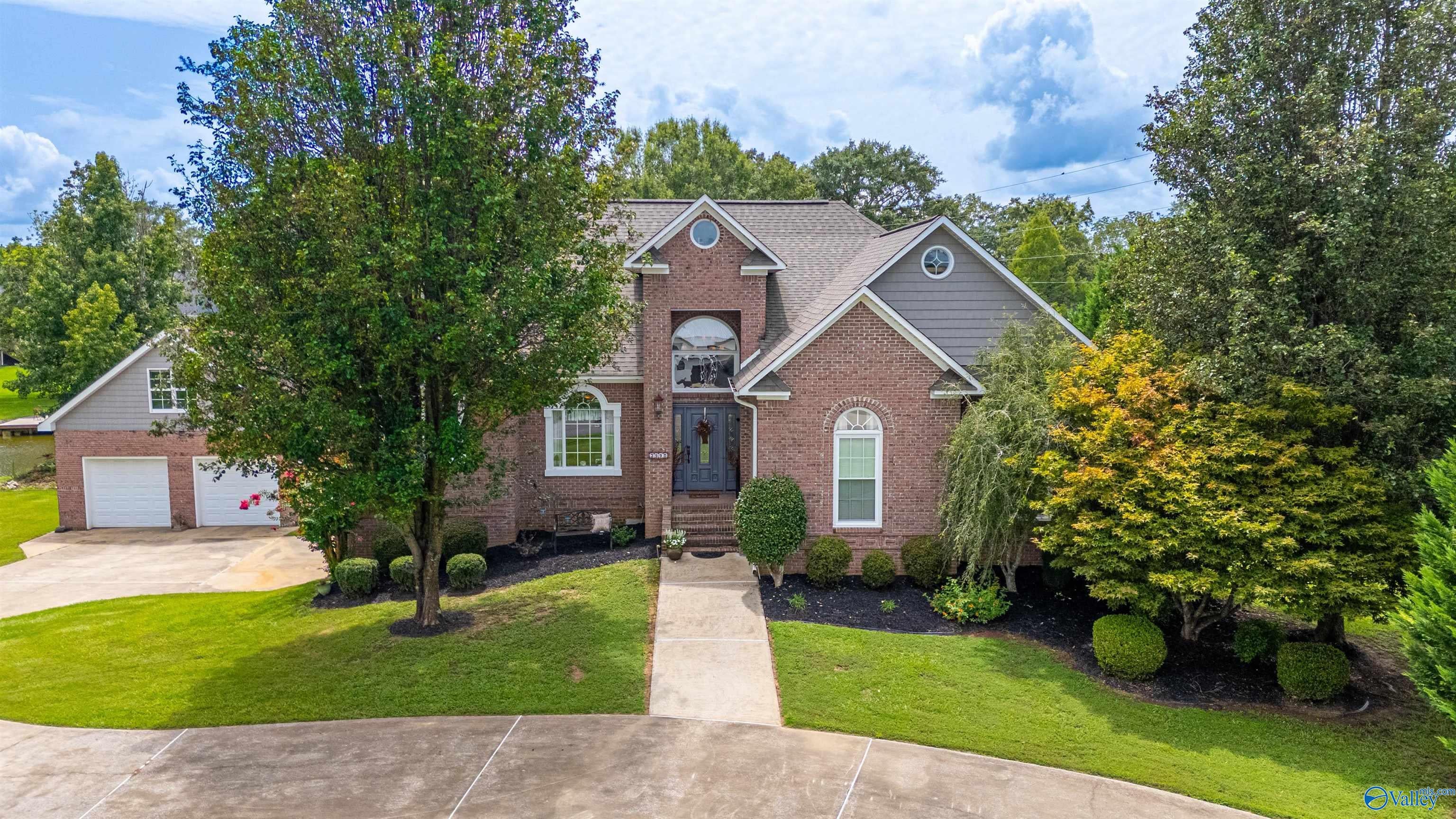 3990 Rosehaven Circle — photo