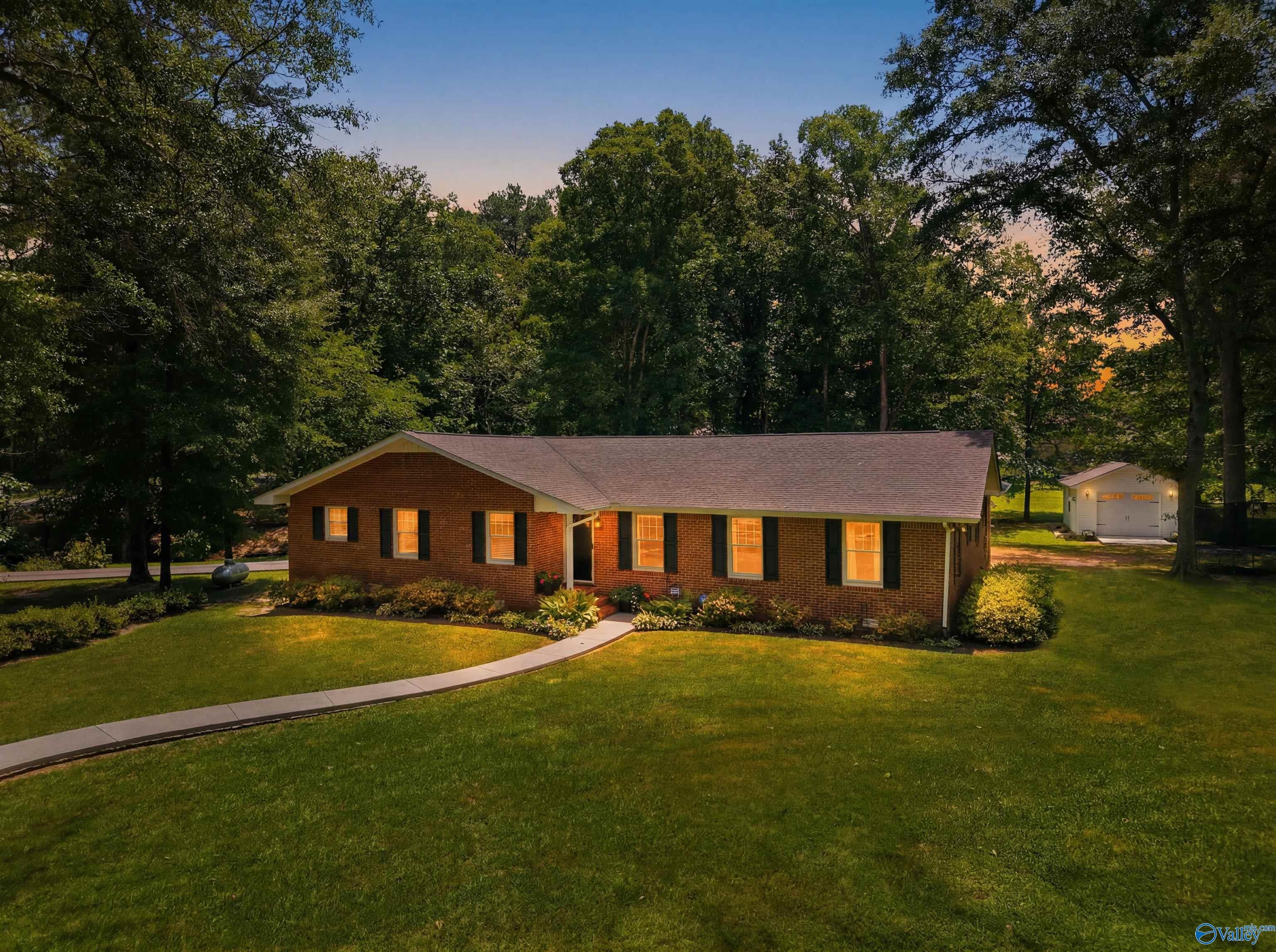 363 Horton Circle — photo
