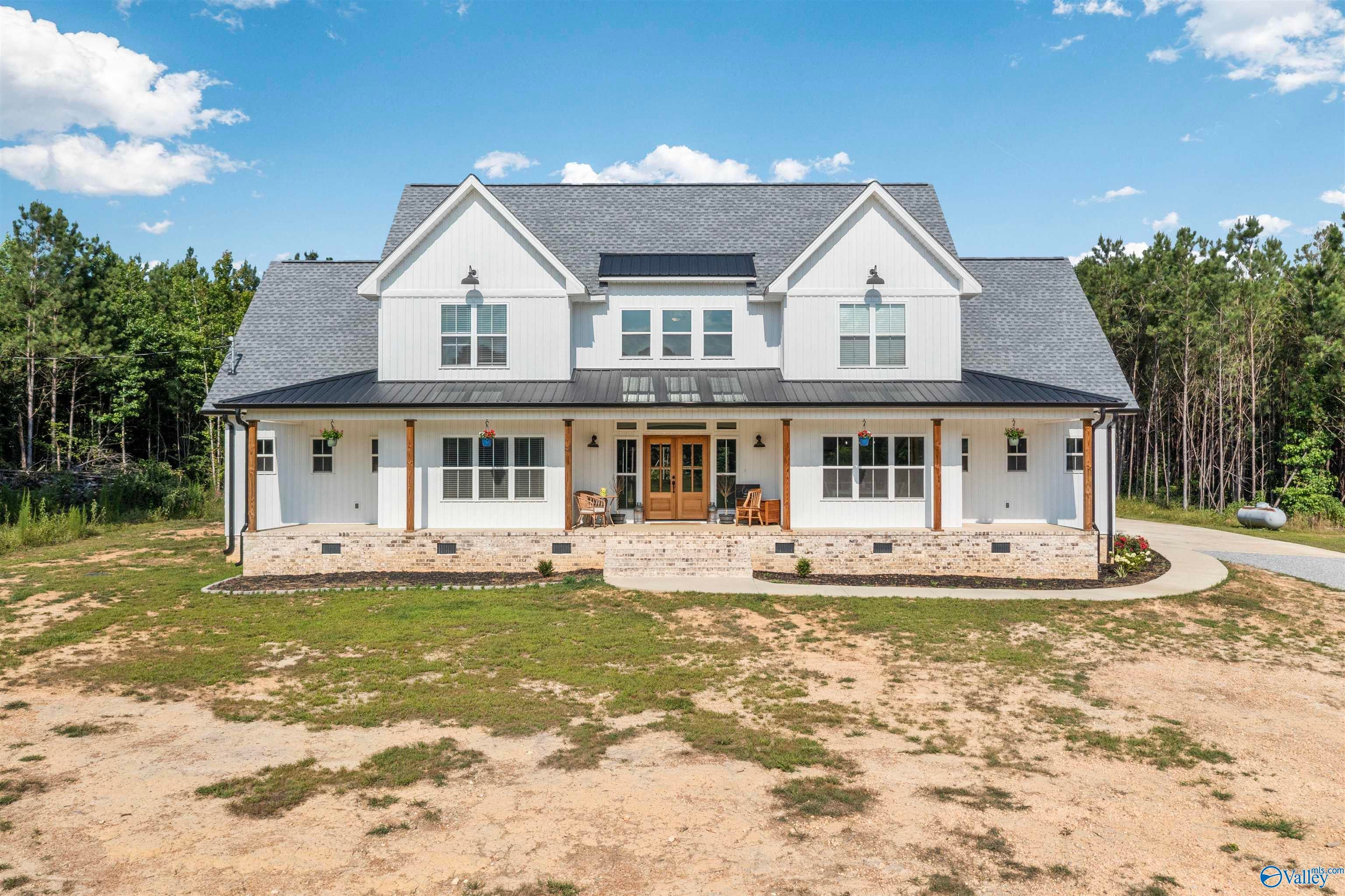 1380 Websters Chapel Rd — photo